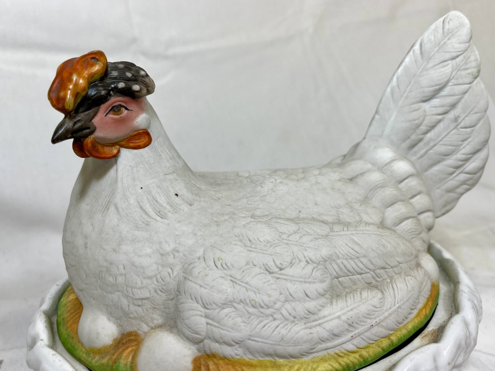 Antique 19th Century Staffordshire Porcelain Hen on a Basketweave Nest From England - 4