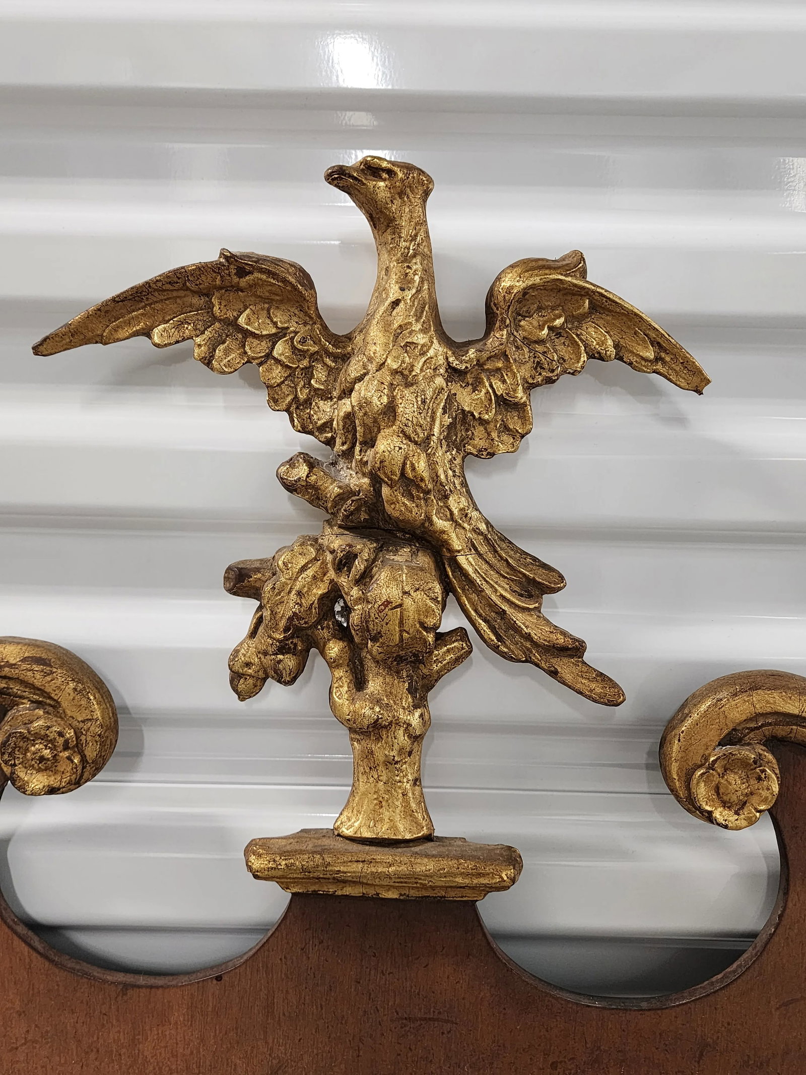 Friedman Brothers Chippendale Style Mahagony Mirror With Eagle Crest - 5