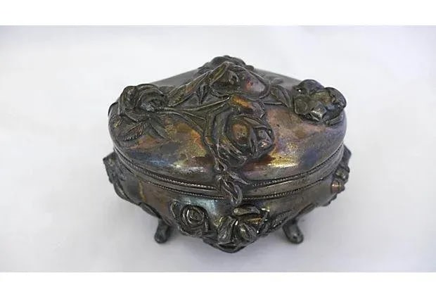 Art Nouveau Silverplate Footed Rose Jewelry Box - 3