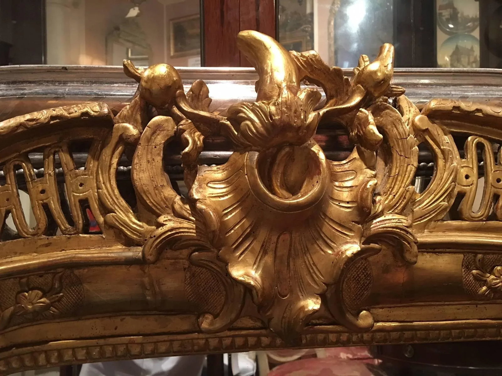 Louis XV Style Giltwood Overmantel Mirror, Early 19th Century - 8