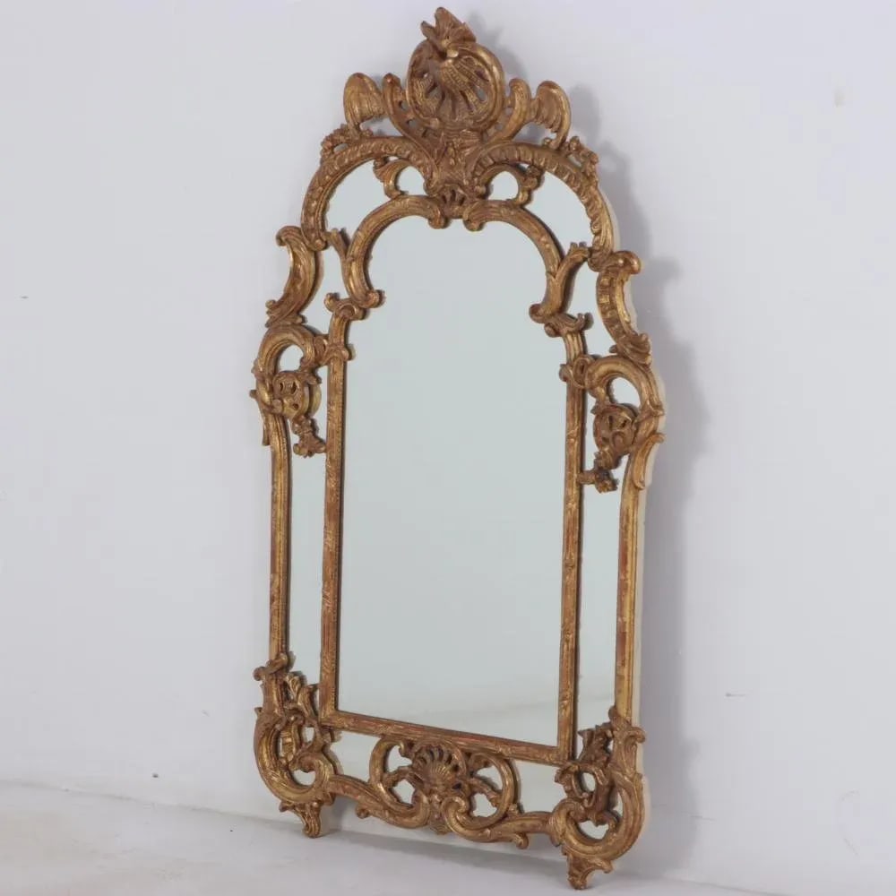 A French Louis XV Style Carved and Giltwood Mirror C 1940. - 3