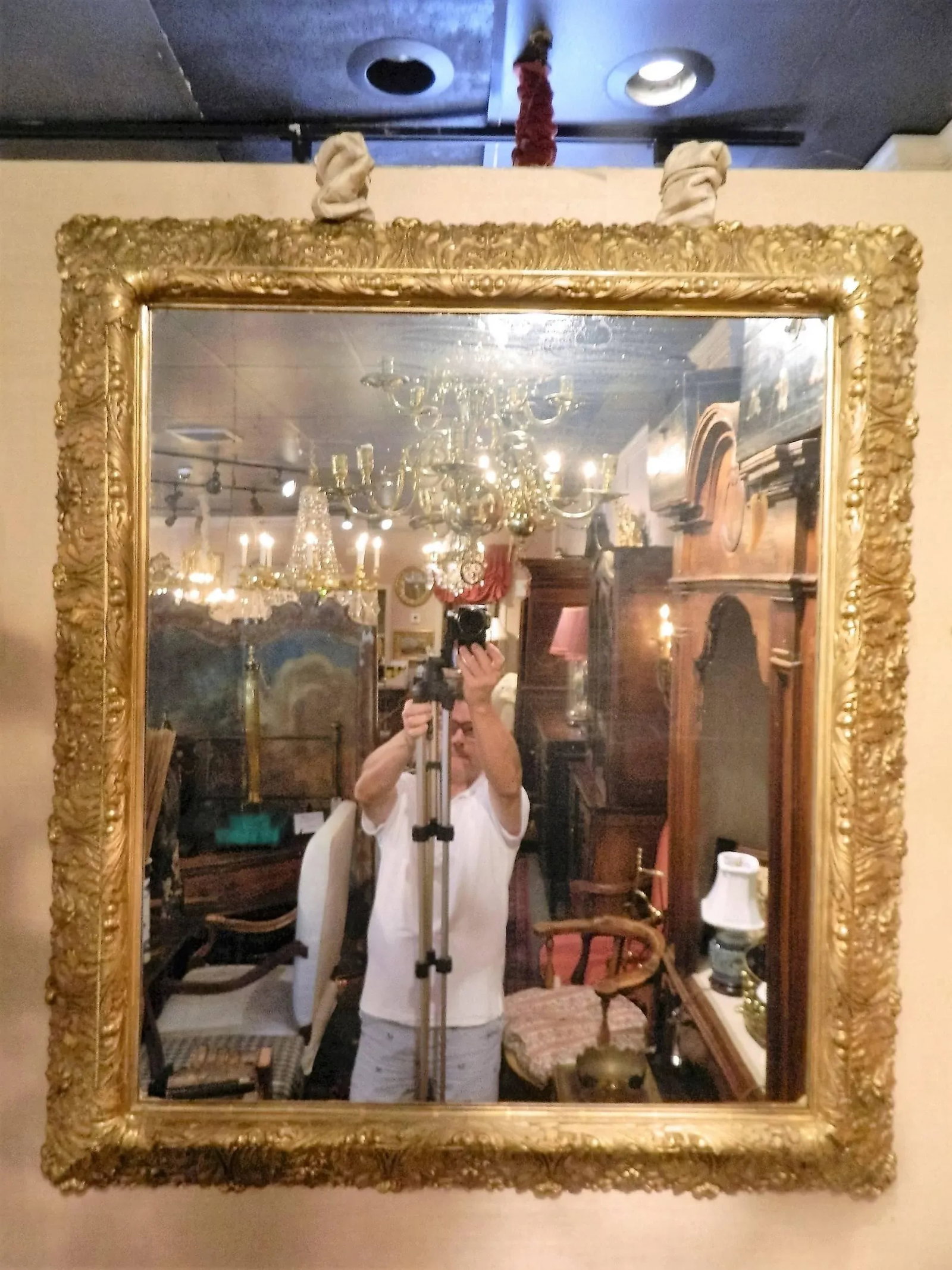 English Gold Leaf and Water Gilding Trim Mirror, Circa 1850-1880 - 5