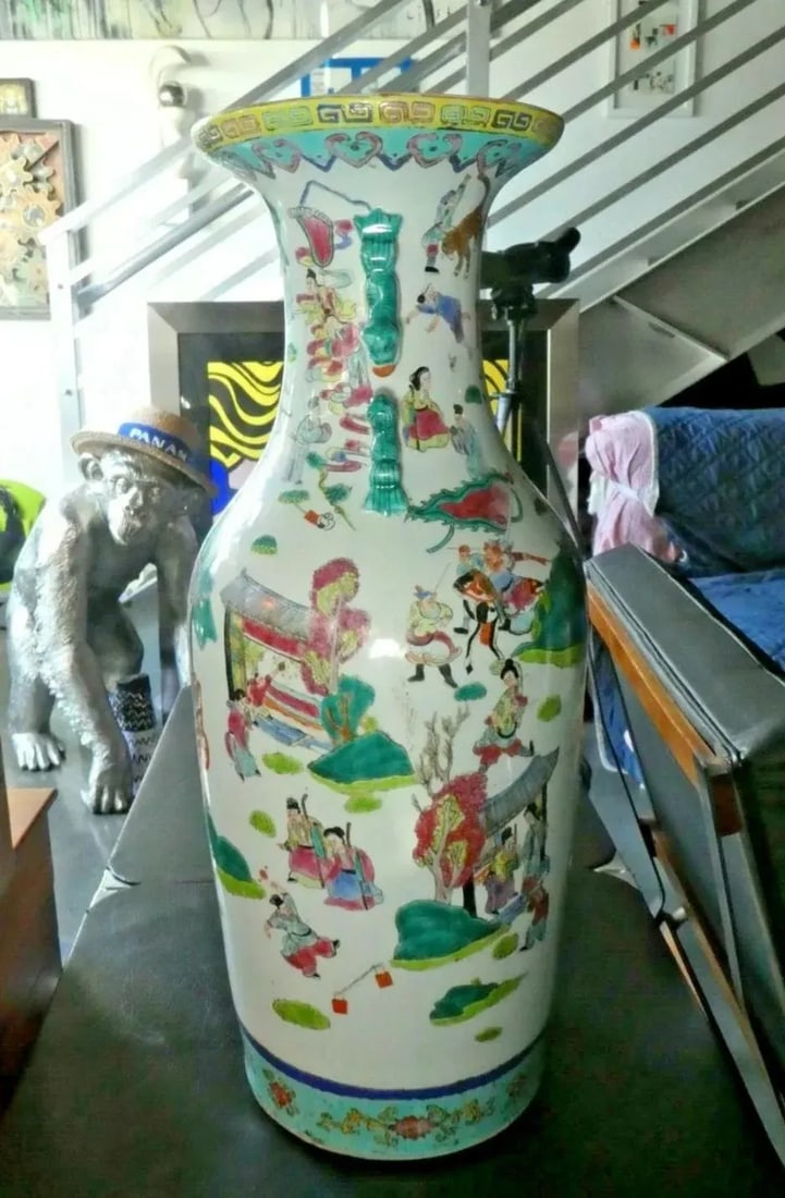Large 19th C Antique Chinese Famille Rose Vase With Tongzhi Mark - 5