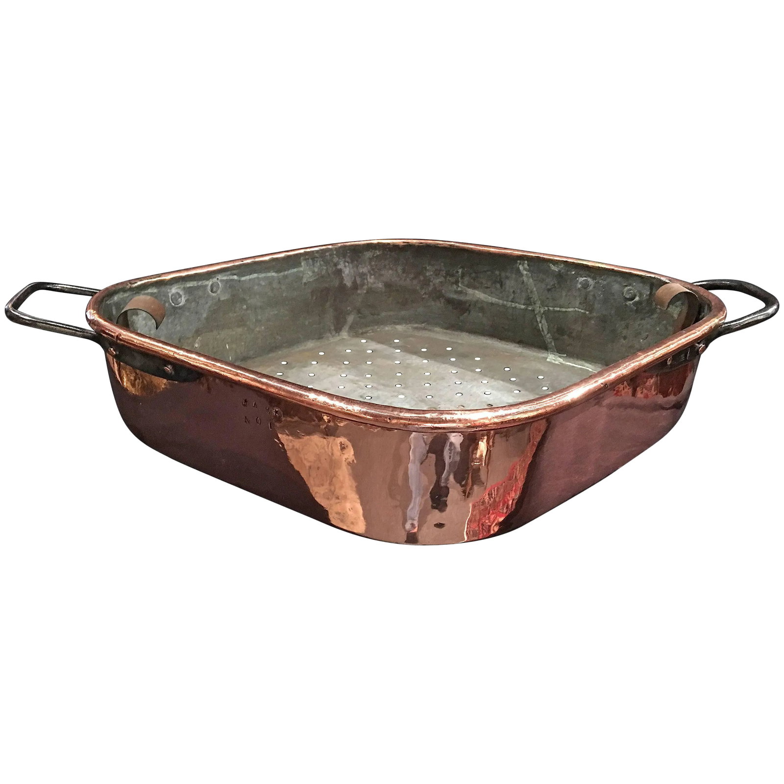 French Polished Copper Fish Kettle or Planter With Iron Handles, 19th Century: French polished copper fish kettle or planter with iron handles, 19th century. Condition: Alterations: Original Condition Unaltered Imperfections: Some Imperfections Condition Notes: Excellent Wear