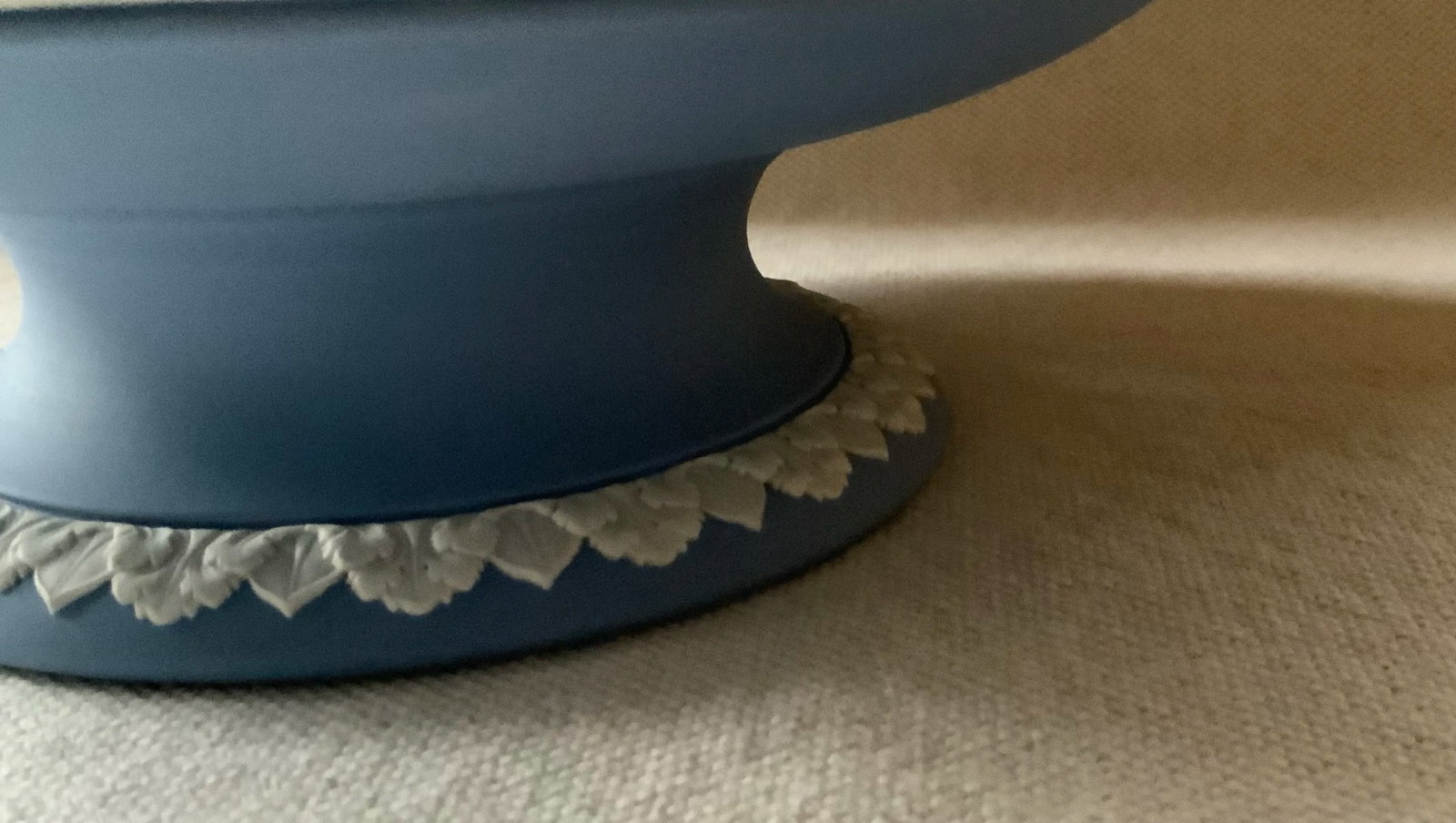 Magnificent Wedgwood Blue Jasperware Augurs Bowl - A Vessel of Ancient Ritual and Timeless Beauty - 5