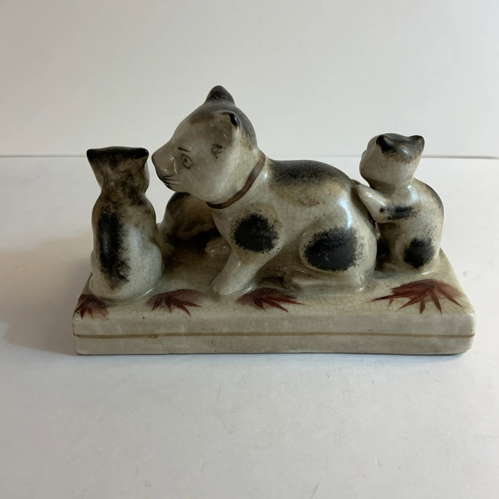 1970s Vintage Chinese Cat Family - 4