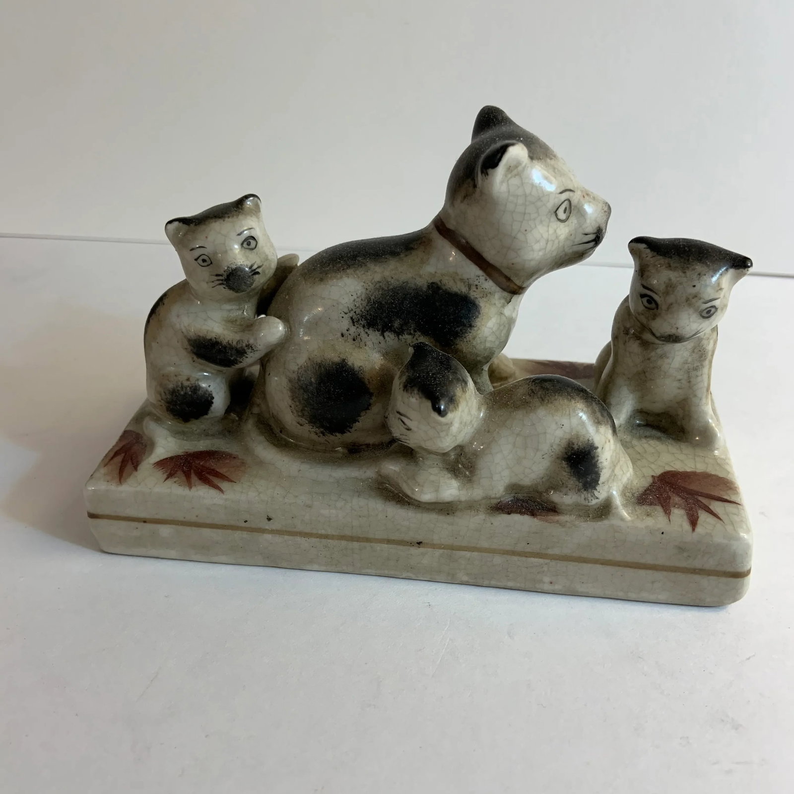 1970s Vintage Chinese Cat Family - 6