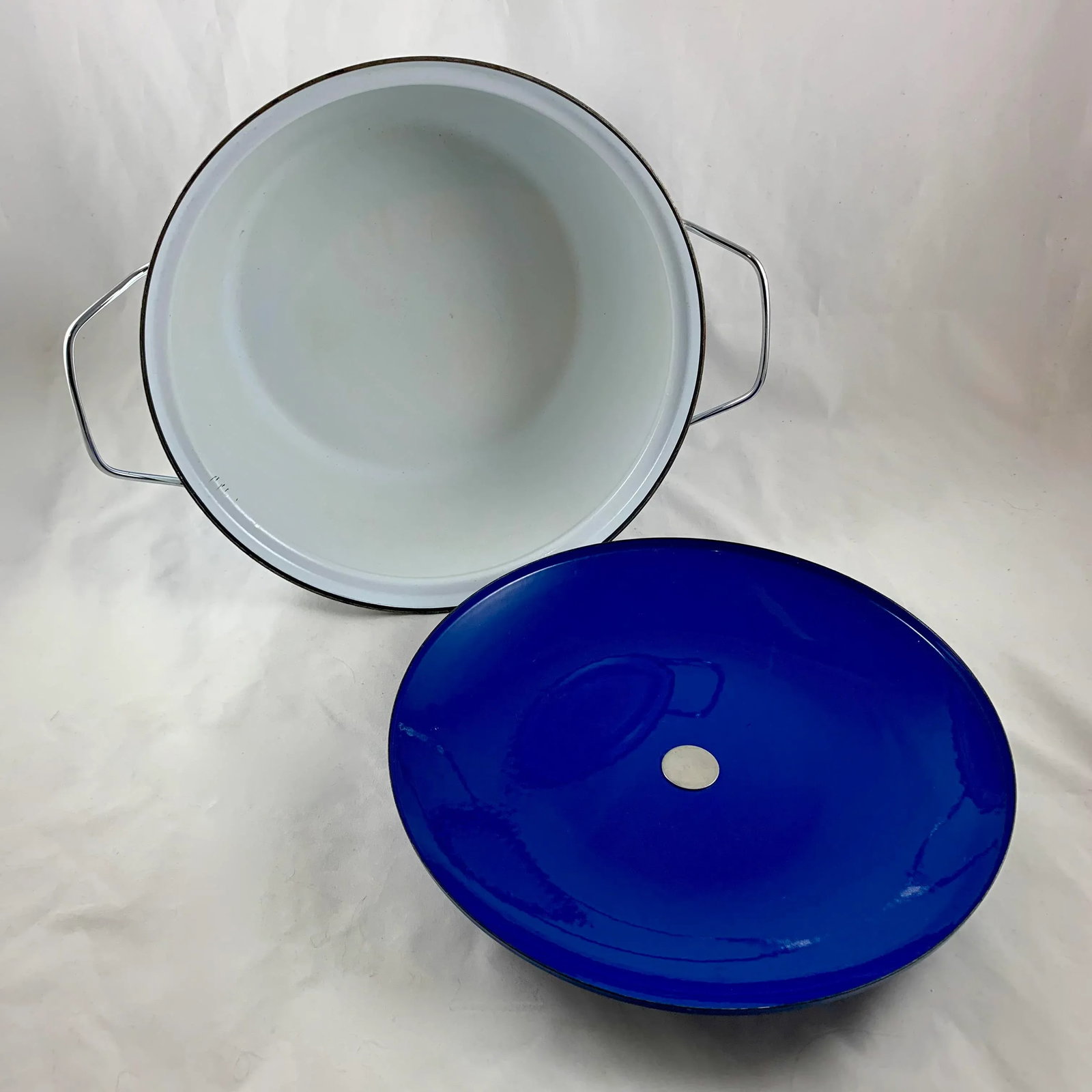 Cathrineholm Scandinavian Modern Lotus Enameled Dutch Oven - 8