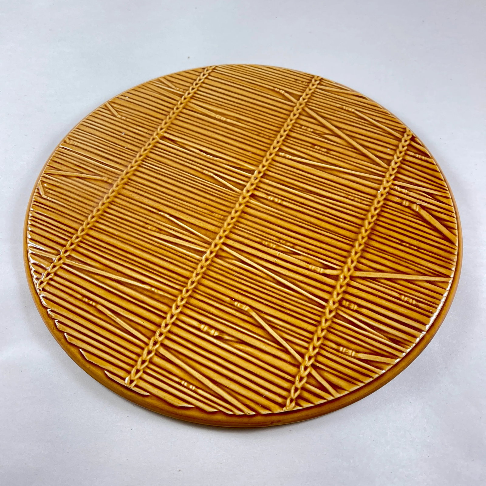 1950s French Gien Straw Pattern Cheese Course Service, 9 Pieces - 11