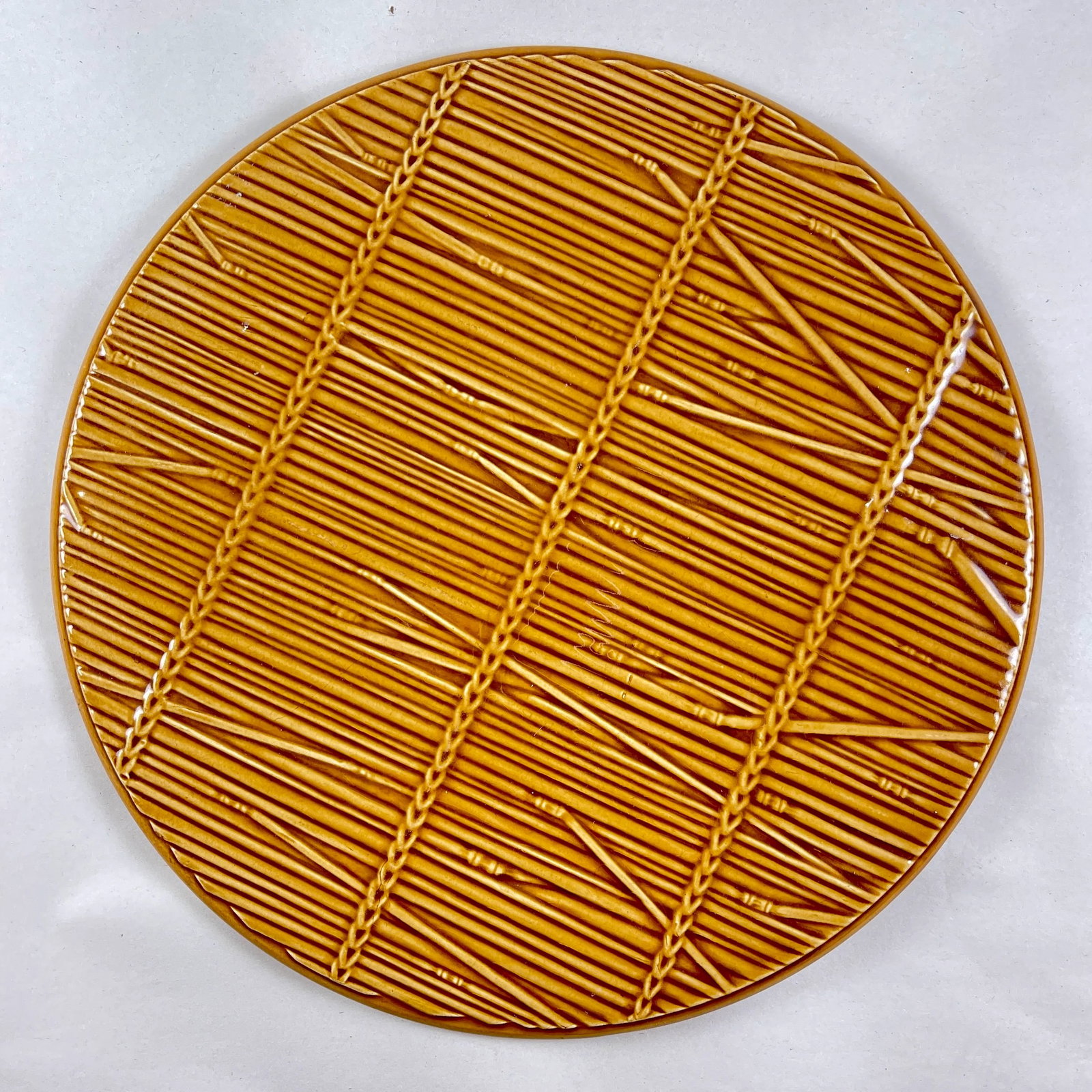 1950s French Gien Straw Pattern Cheese Course Service, 9 Pieces - 7