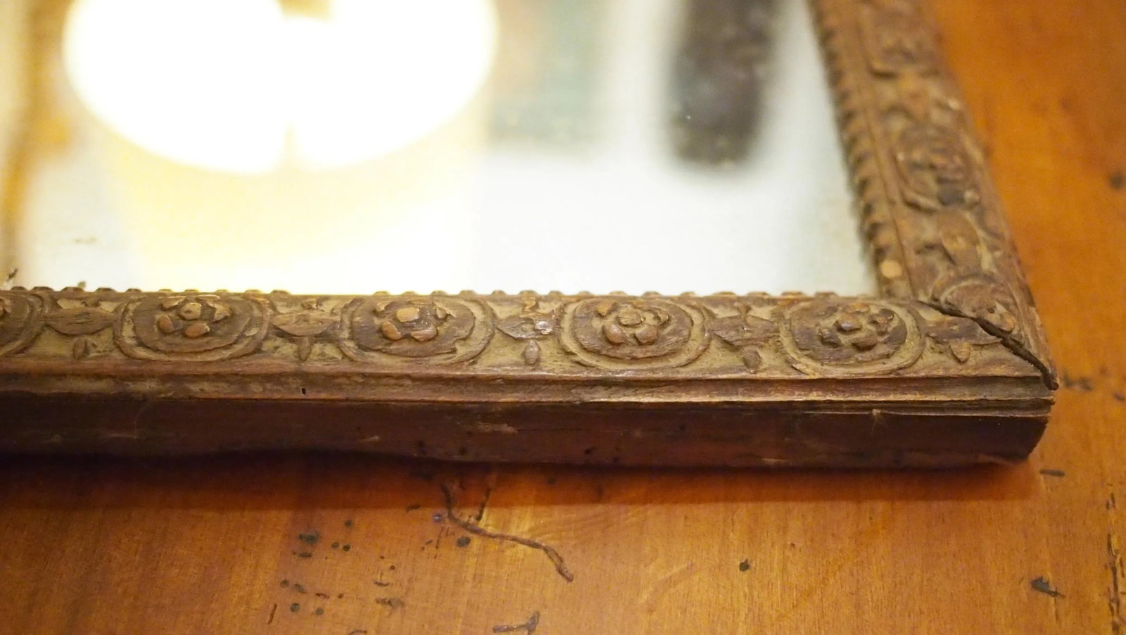 Petit Late 17th Century Berain Mirror - 4