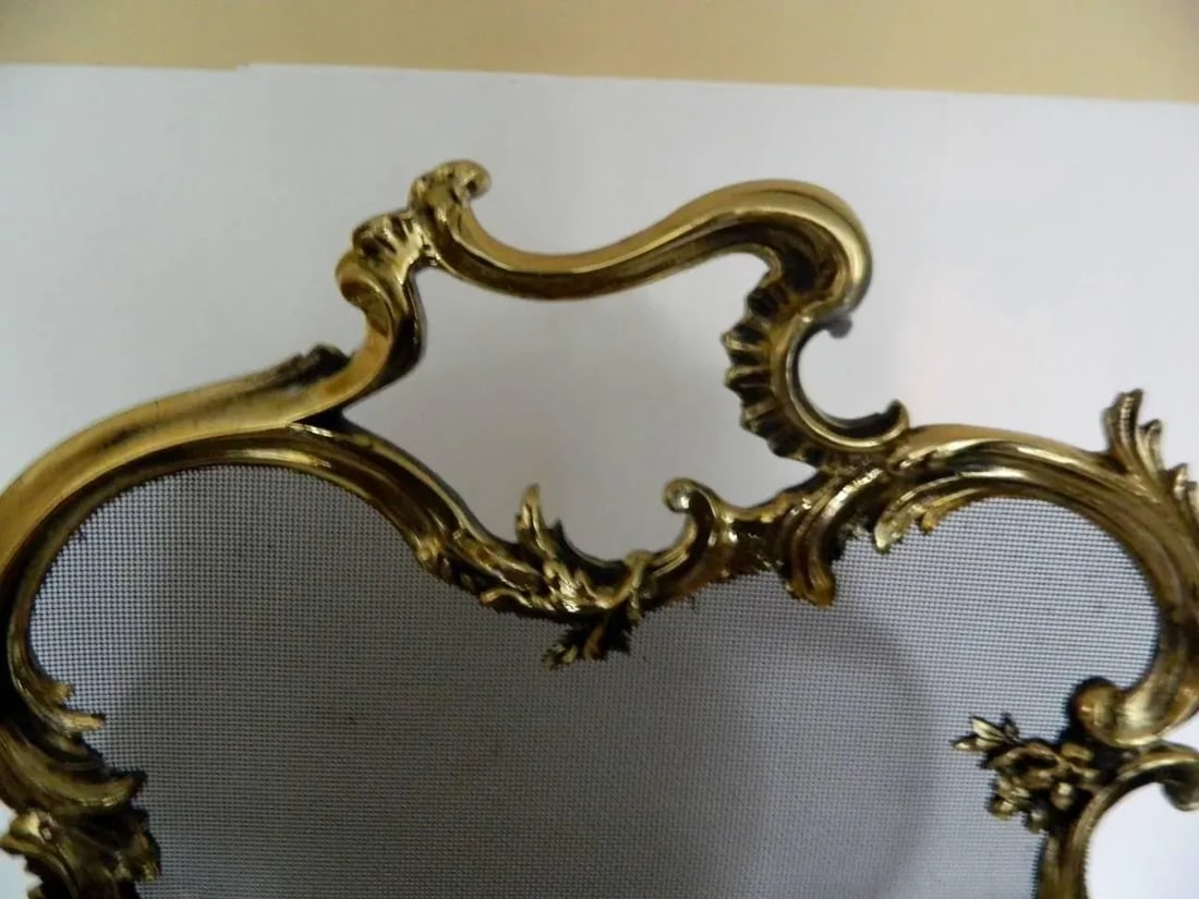 French Brass Fire Screen Adorned With a Fire Cheriot, 19th Century - 4