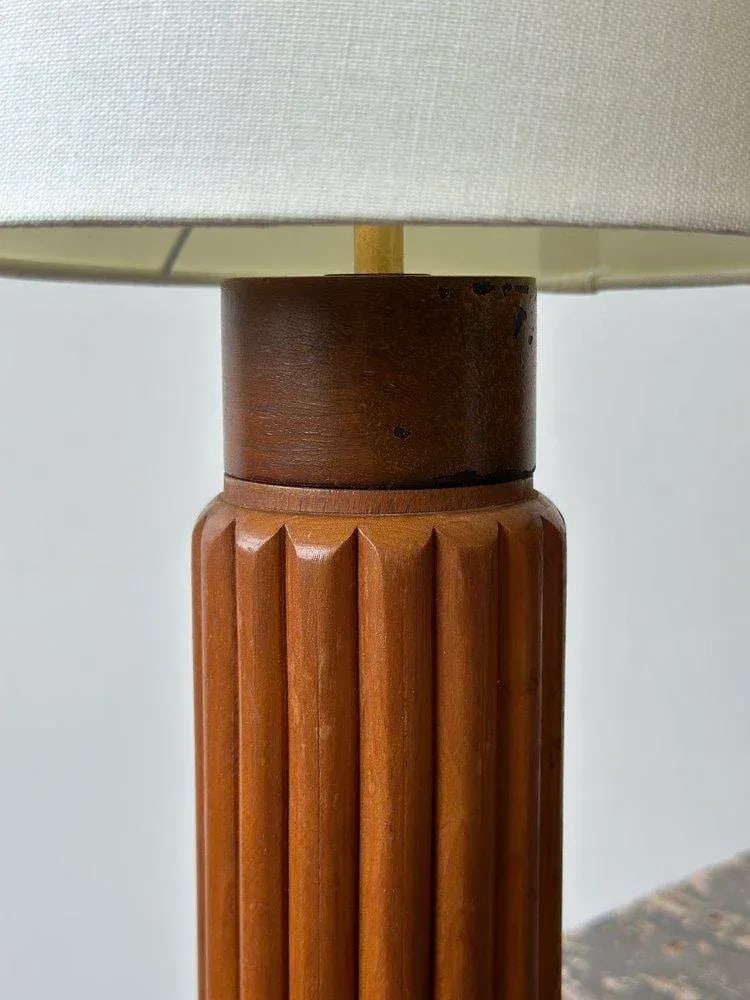 Vintage Constructivist Fluted Wood Lamp, Circa 1940s - 5