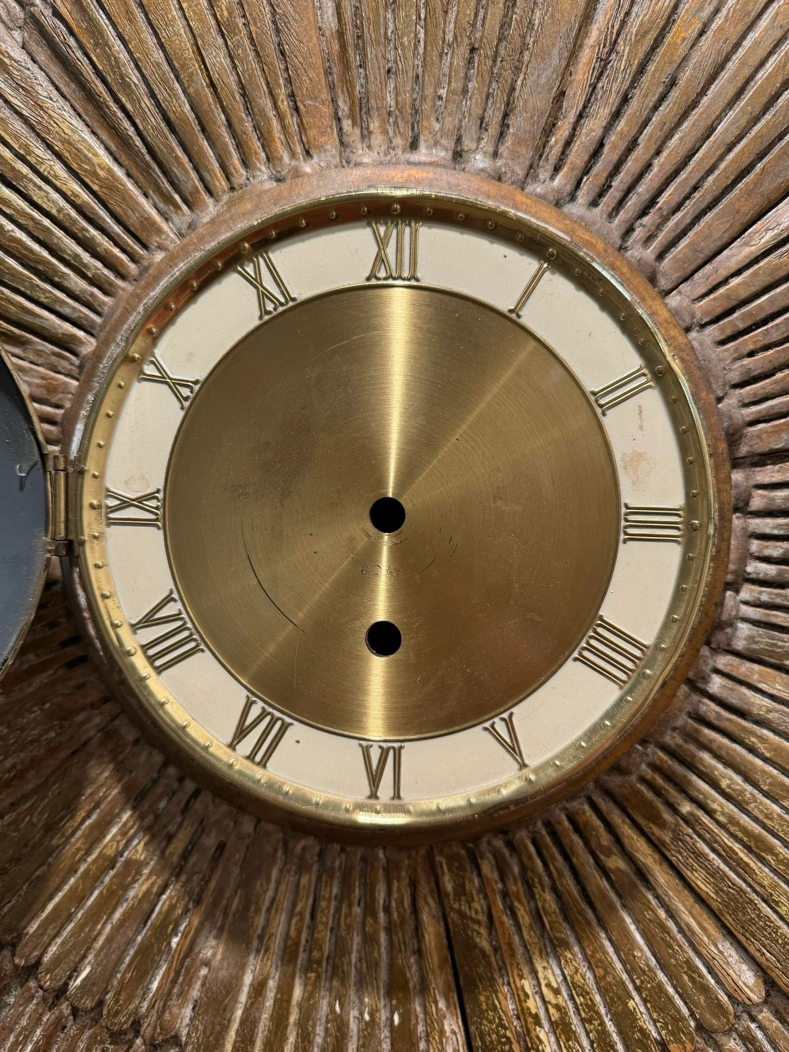 Vintage Round Mirror : Mid- Century Sunburst Gold Gilt Wood Mirror With Hidden Clock - 7