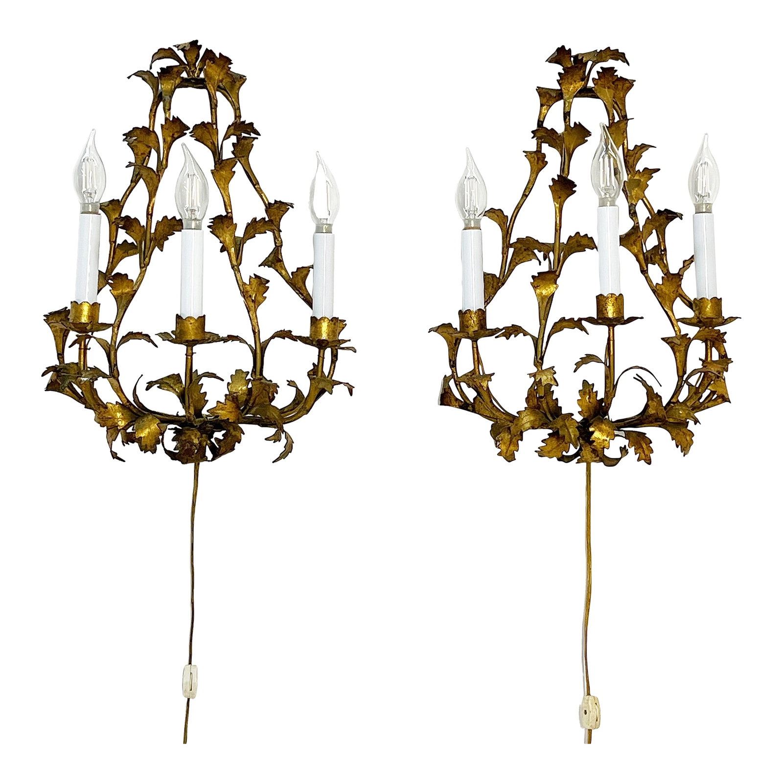 Pair of 1950 Italian Gilt Florentine Wall Sconces (1 of 12)