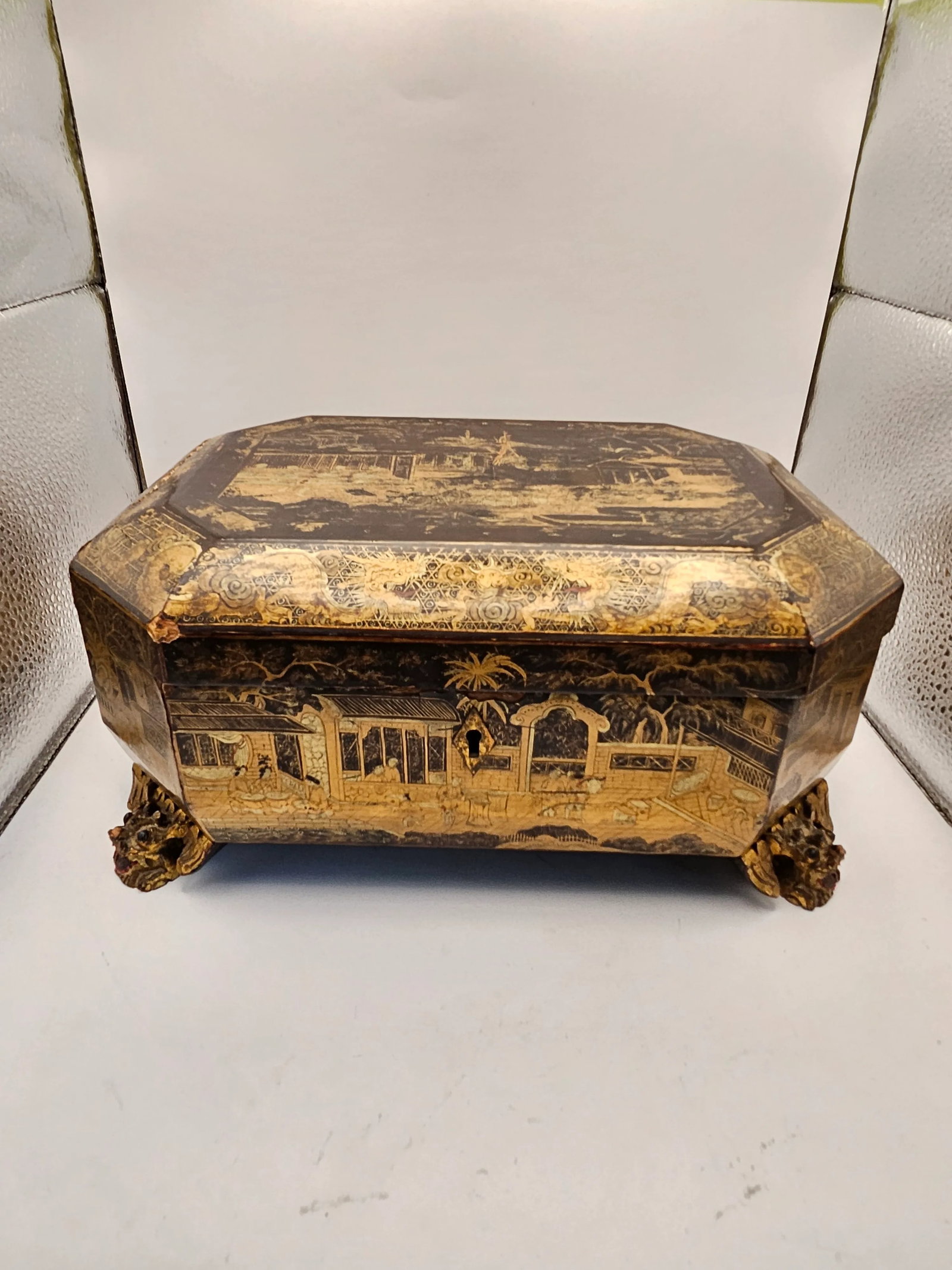 Early 19th Century Chinese Lacquer Box - 2