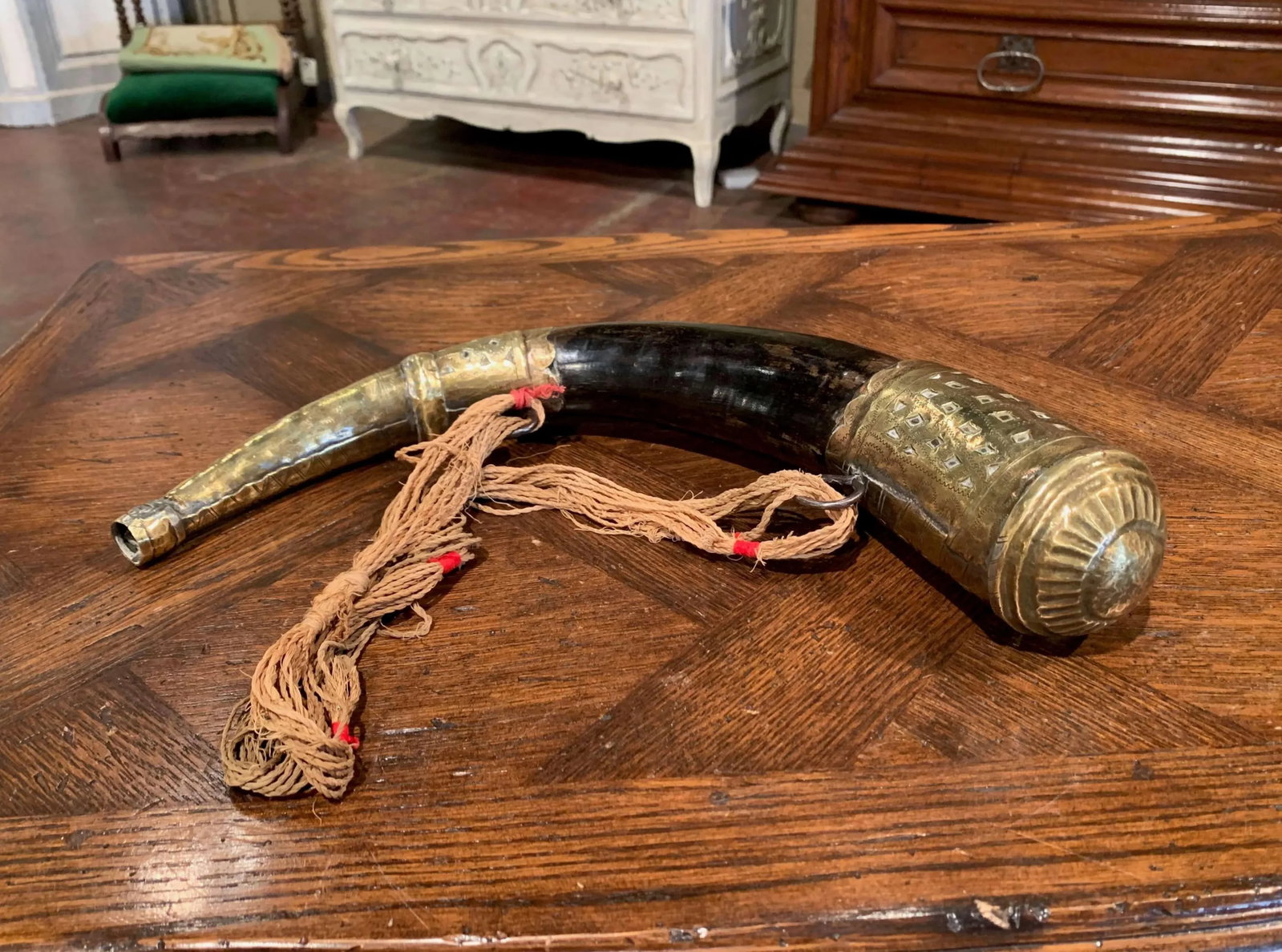 19th Century French Mounted Drinking Horn With Engraved Brass and Tassels - 2