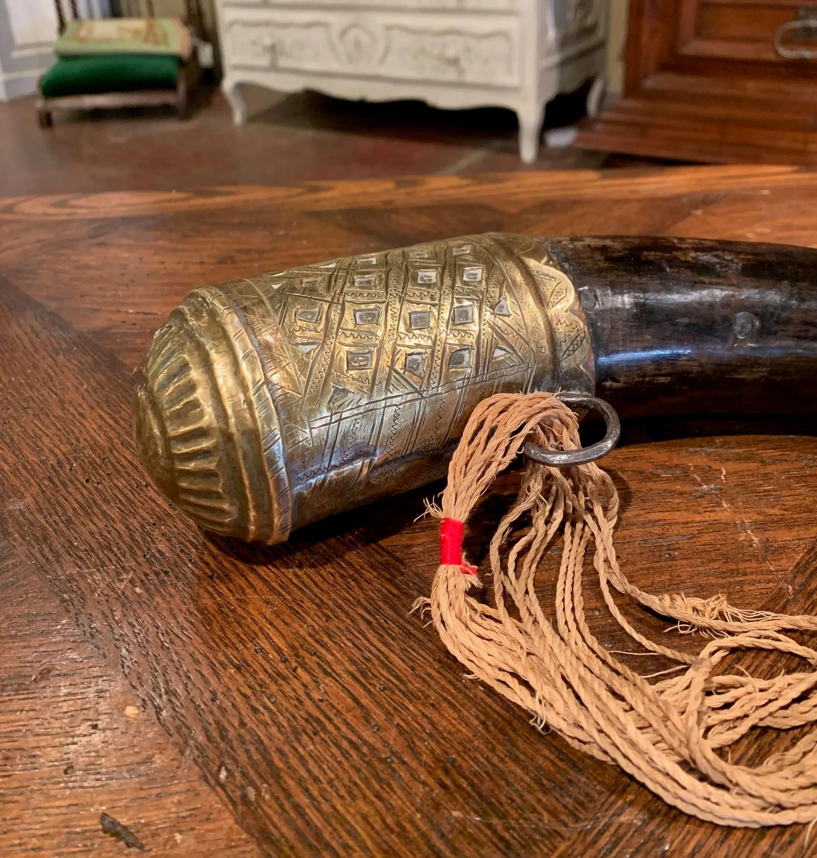 19th Century French Mounted Drinking Horn With Engraved Brass and Tassels - 6