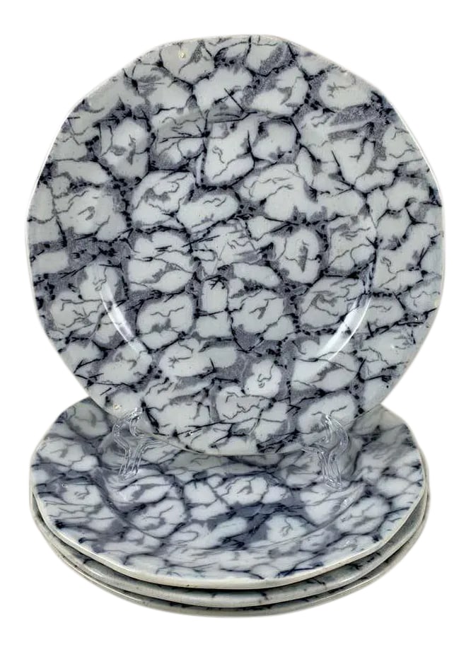1830s Black and White Transferware Marble or Cracked Ice Ironstone Plates - Set of 4: Unusual English Ironstone, twelve sided plates in a 'Marble' pattern, sometimes called 'Cracked Ice.' A scarce pattern that mixes well with other plates, especially white for a modern look. A tissue