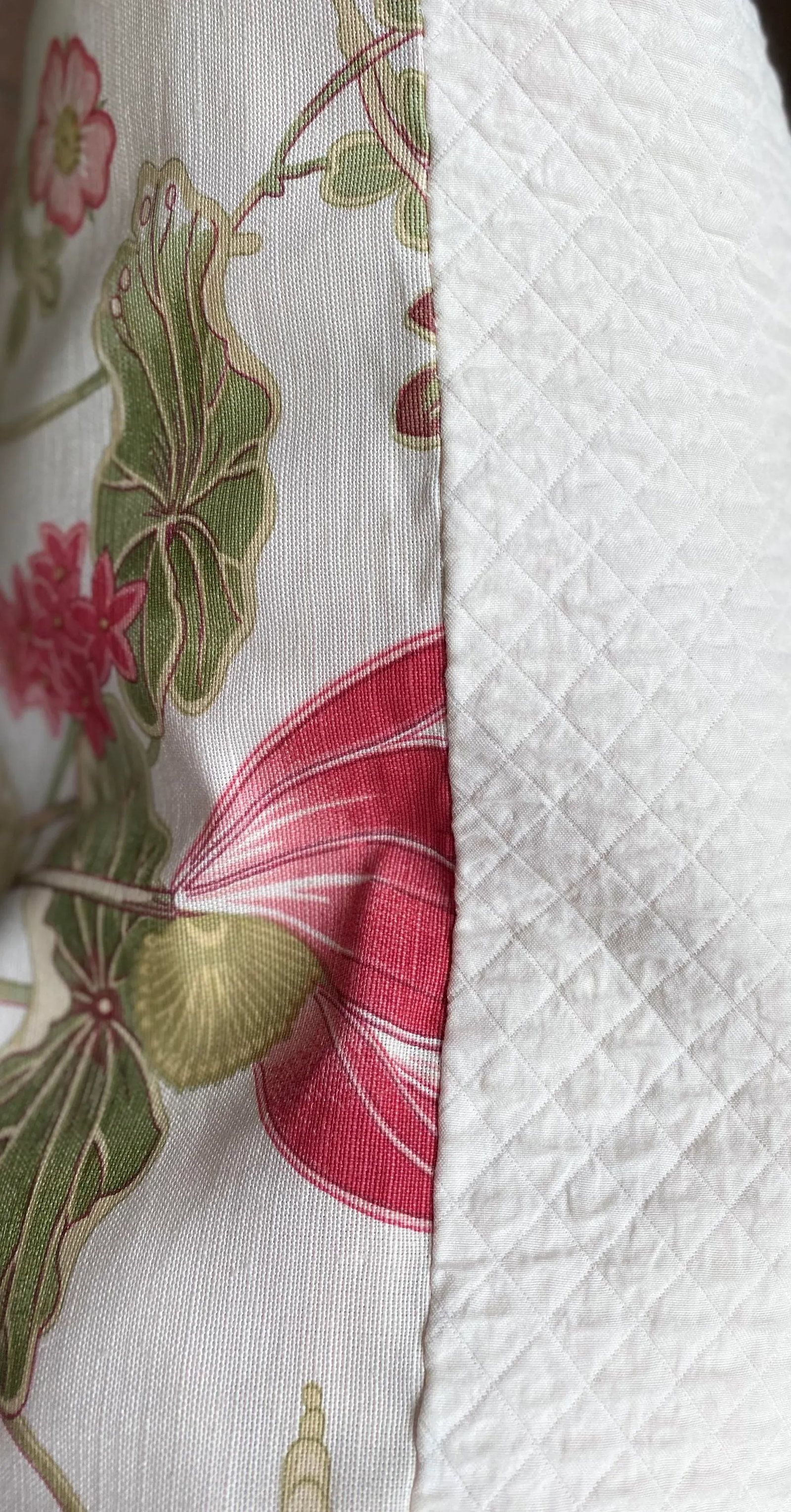 Bennison Linen "Lotus" Pillows - a Pair - 6