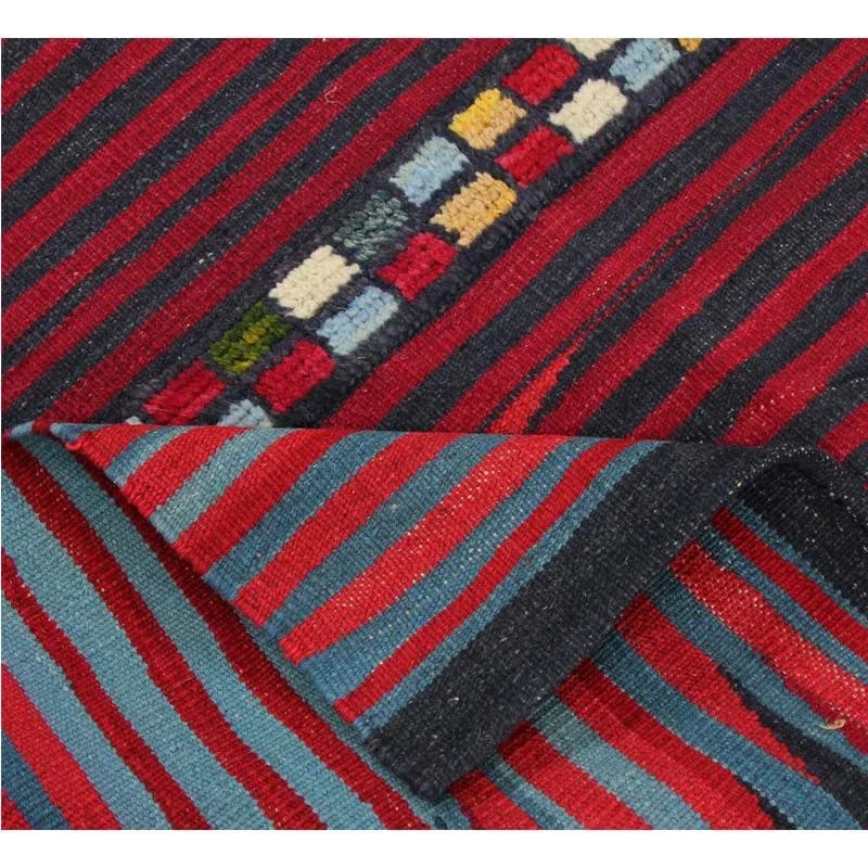 Handwoven Scandinavian Style Persian Kilim Area Rug - 4'2" * 5'8'' - 3