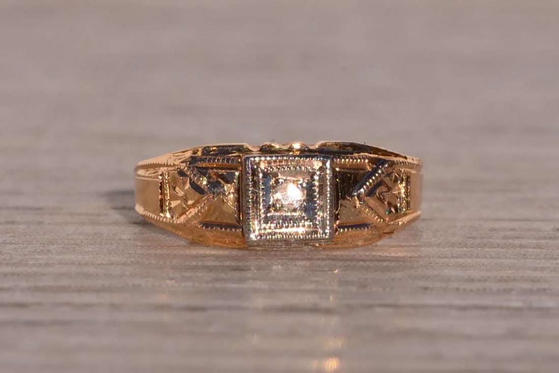 The Veneto: Antique Childs Ring with Natural Rose Cut Diamond - 2