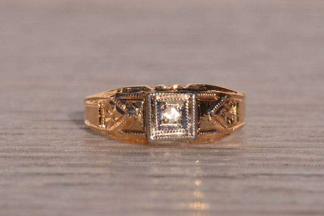 The Veneto: Antique Childs Ring with Natural Rose Cut Diamond - 7