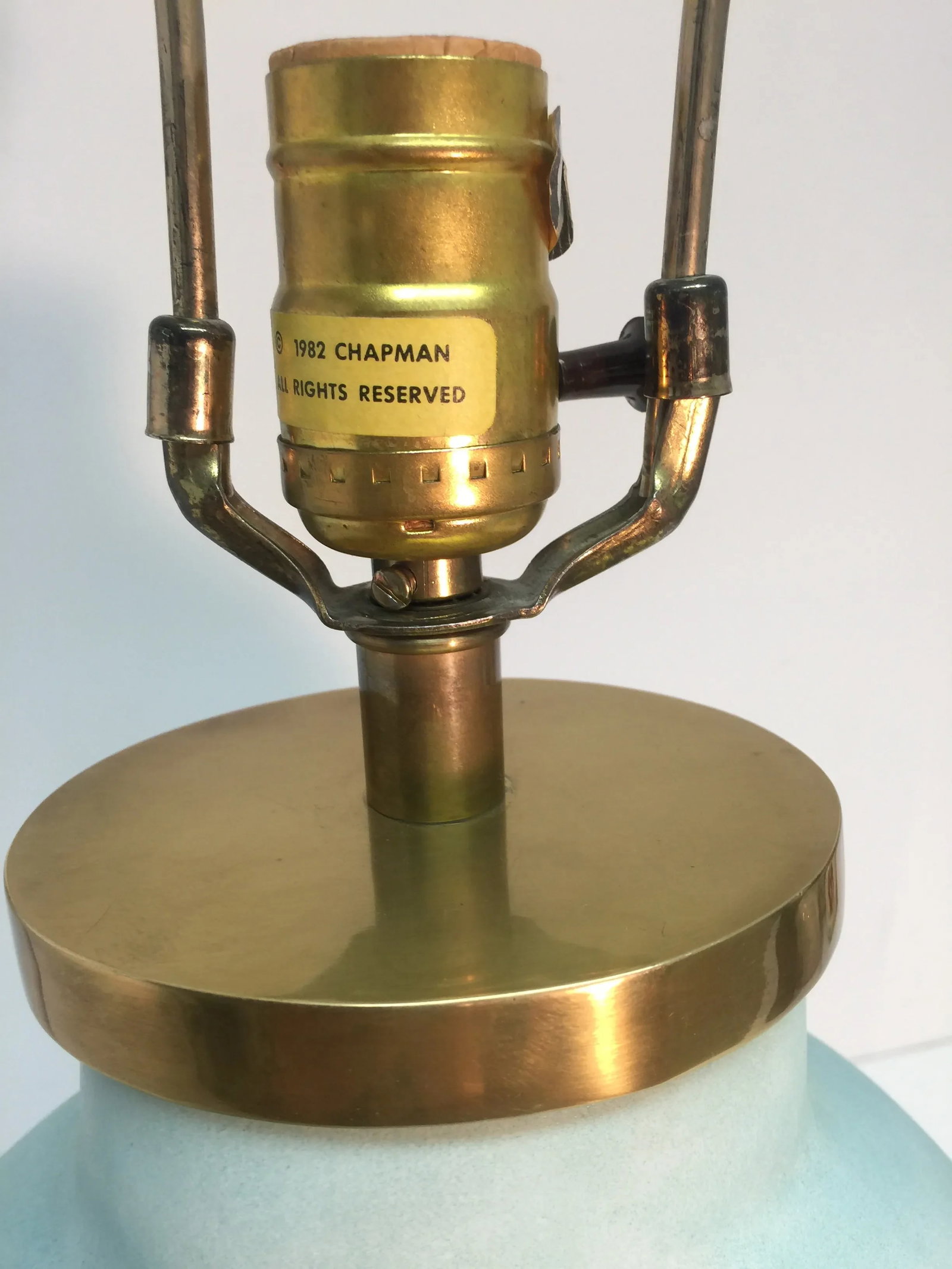 Vintage 1980's Chapman Ceramic and Brass Table Lamp - 8