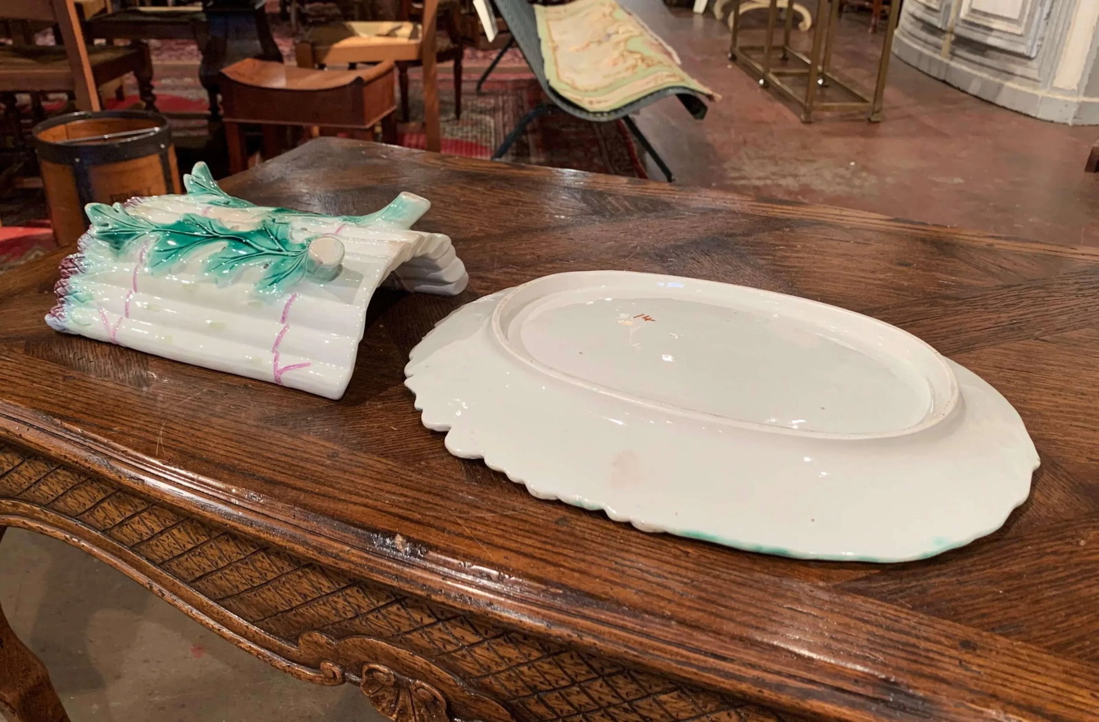 20th Century French Painted Barbotine Two-Piece Asparagus Dish From Luneville - 10