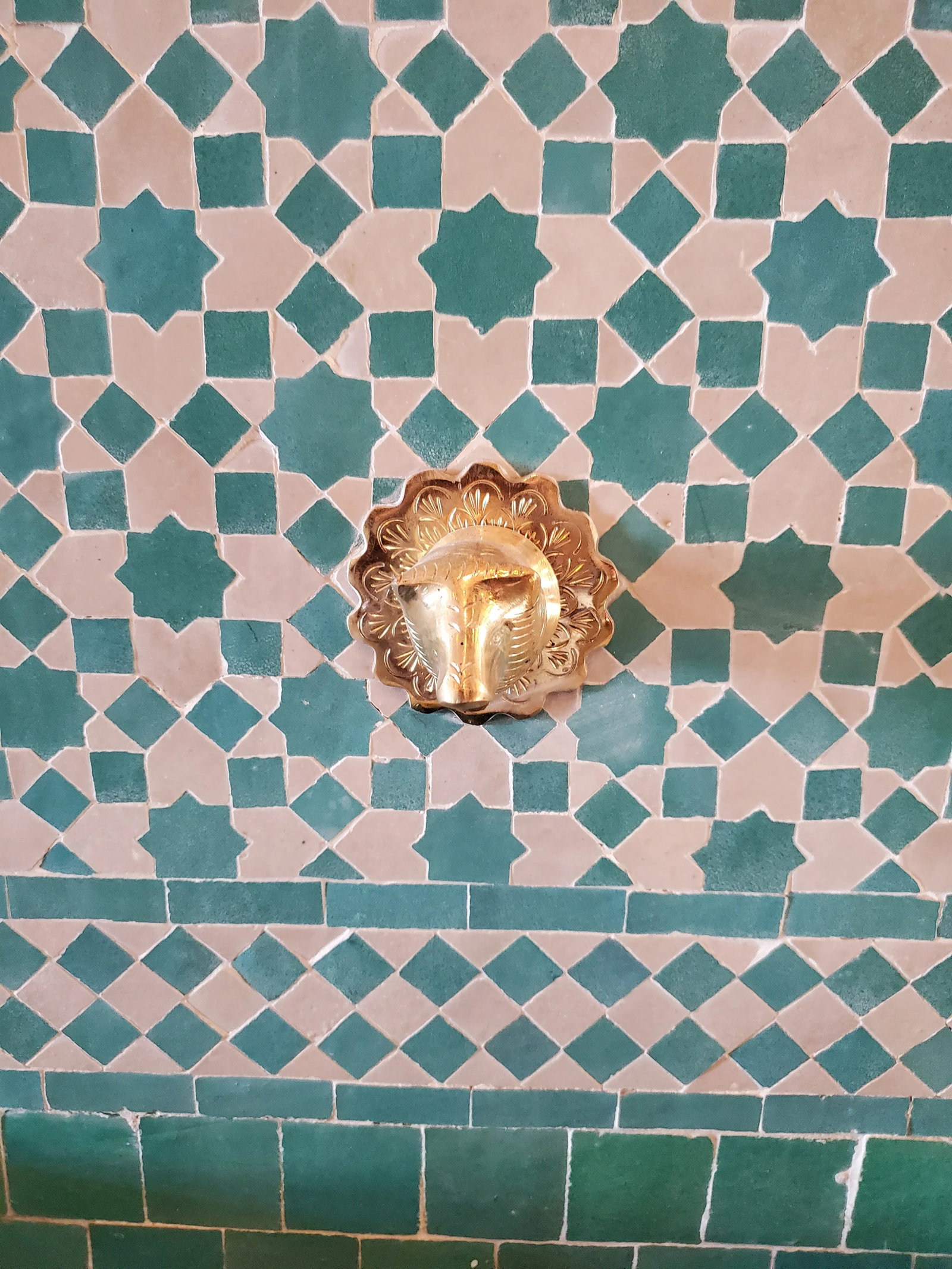 Aqua / White Moroccan Mosaic Fountain - 5