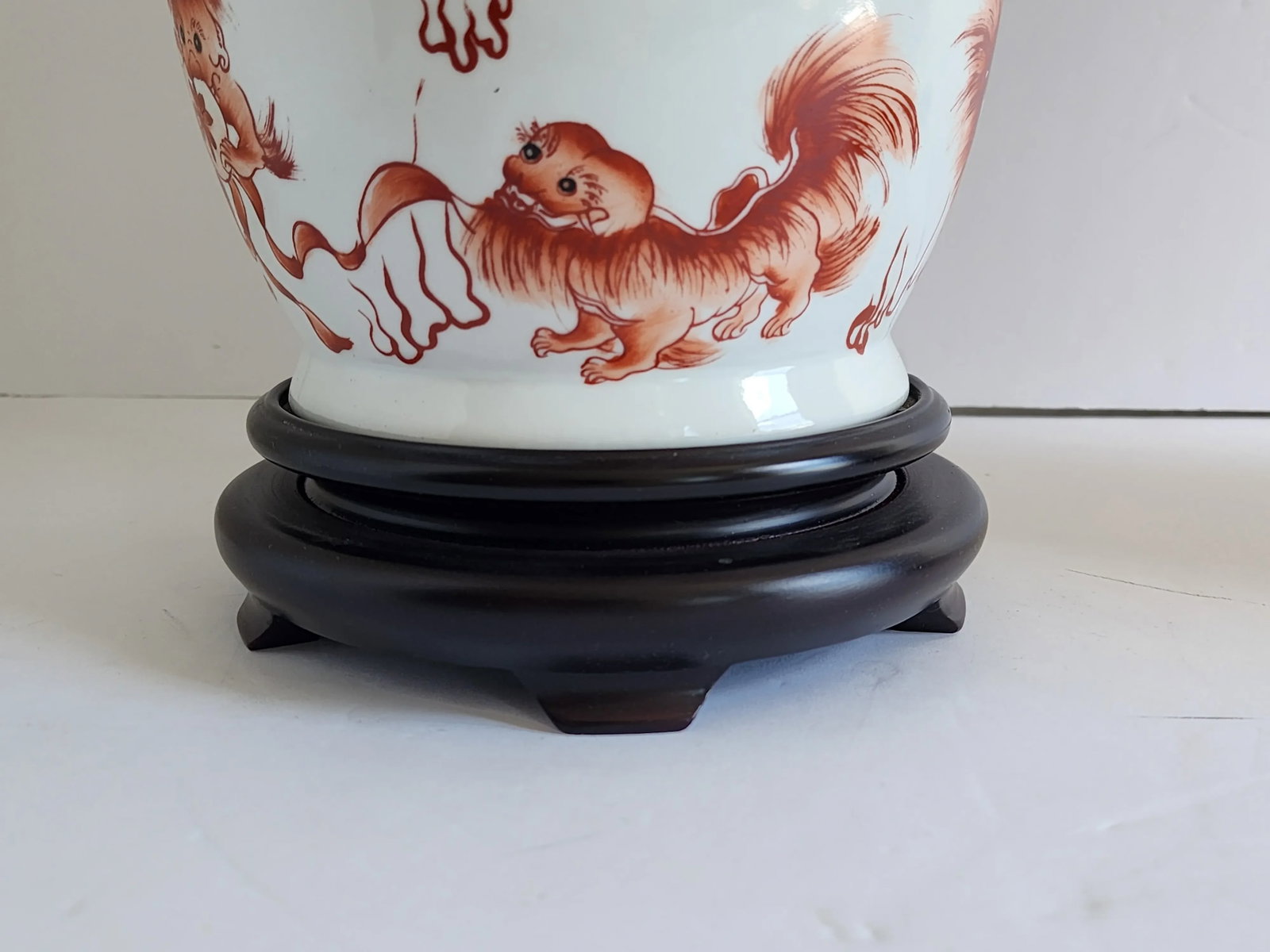 Vintage Mid 20th Century Foo Dog Motif Chinese Porcelain Table Lamps-a Pair - 10