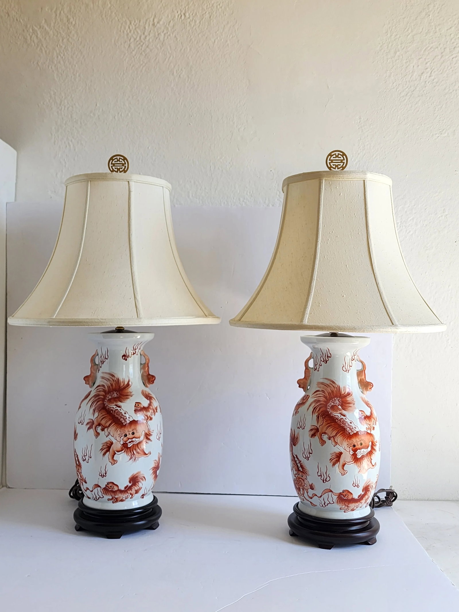 Vintage Mid 20th Century Foo Dog Motif Chinese Porcelain Table Lamps-a Pair - 2