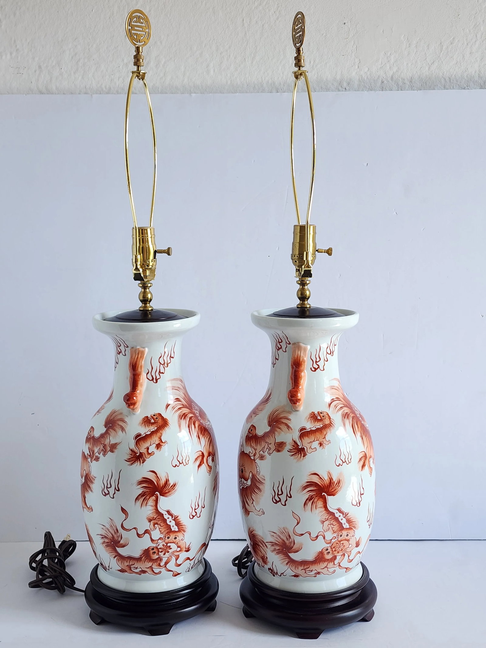 Vintage Mid 20th Century Foo Dog Motif Chinese Porcelain Table Lamps-a Pair - 6