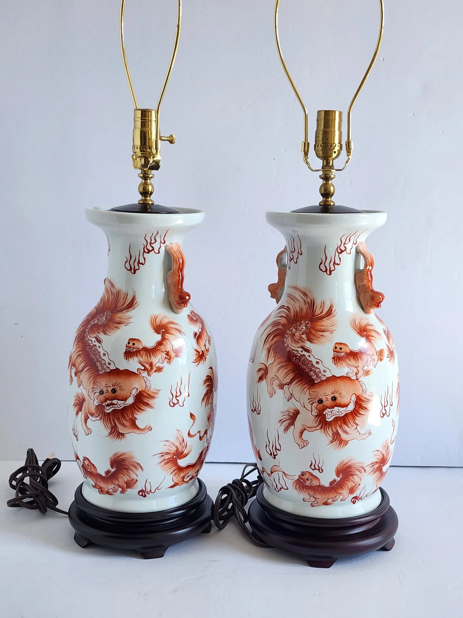 Vintage Mid 20th Century Foo Dog Motif Chinese Porcelain Table Lamps-a Pair - 7