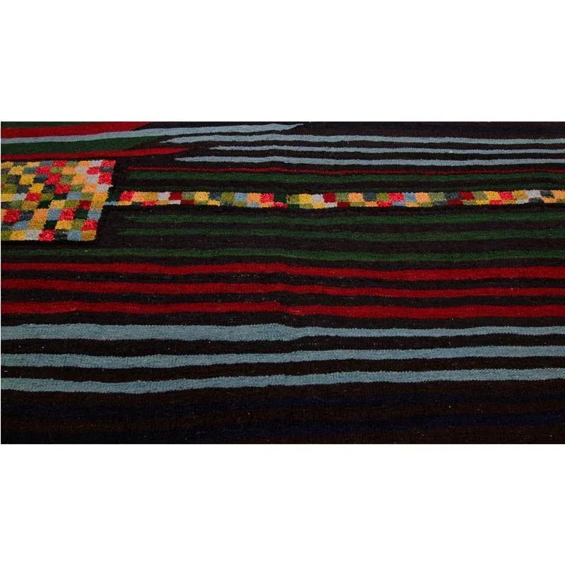 Handwoven Scandinavian Style Persian Kilim Area Rug - 4'5" * 5'9'' - 10