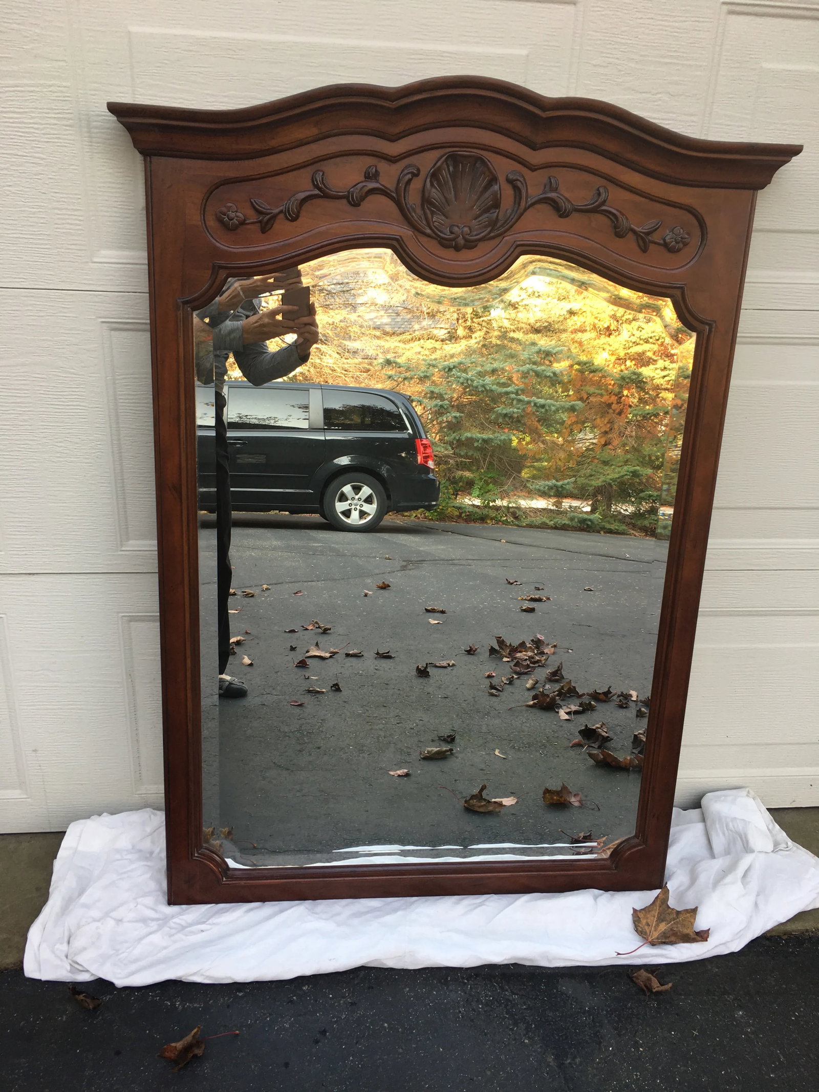 1990s Century Furniture Cherry "Chardeau Collection" Mirror - 11
