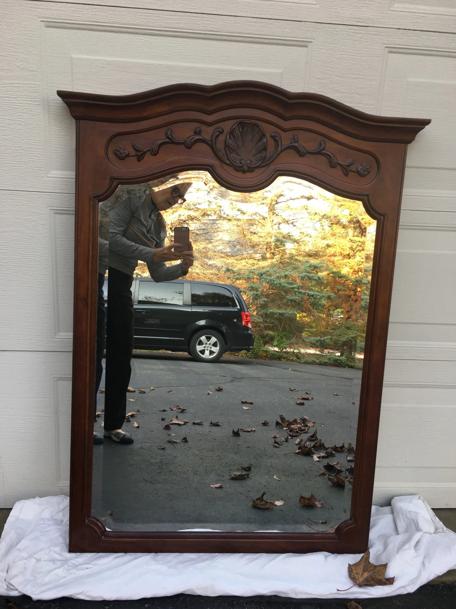 1990s Century Furniture Cherry "Chardeau Collection" Mirror - 2