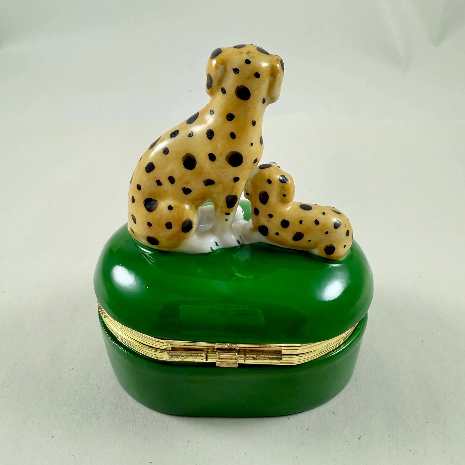 Fitz & Floyd Spotted Dogs Porcelain Trinket Box - 4