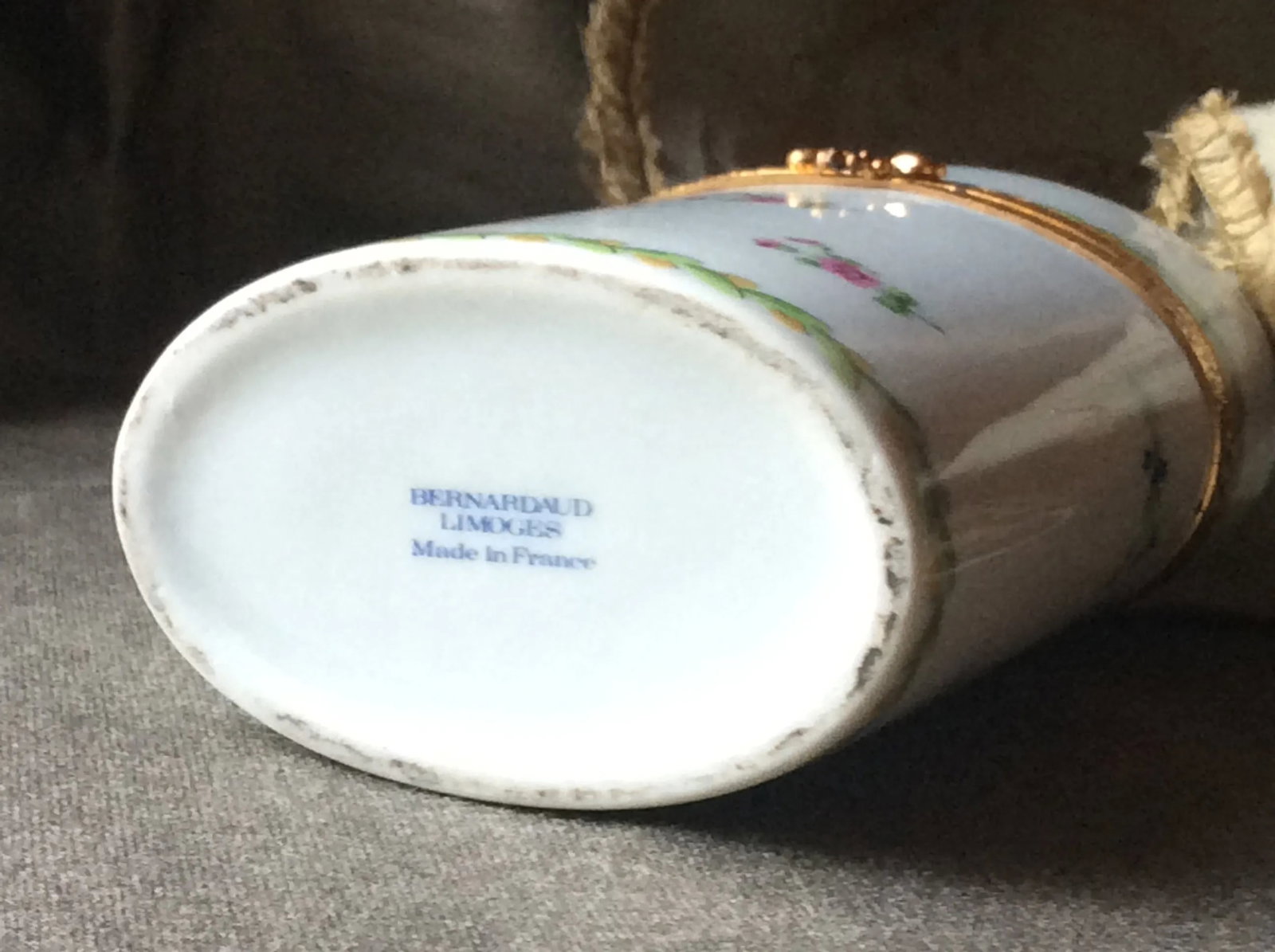 Limoges Porcelain Cigarette Box With Roses & Blue Cornflowers - 3