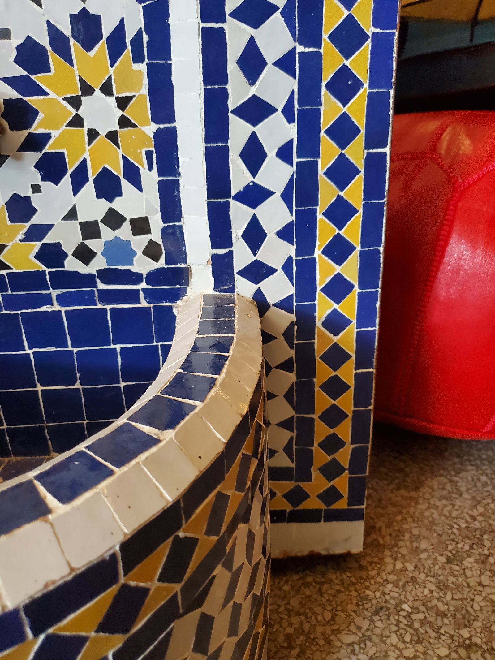 Tazia Blue/White/Yellow Moroccan Mosaic Tile Fountain - 3