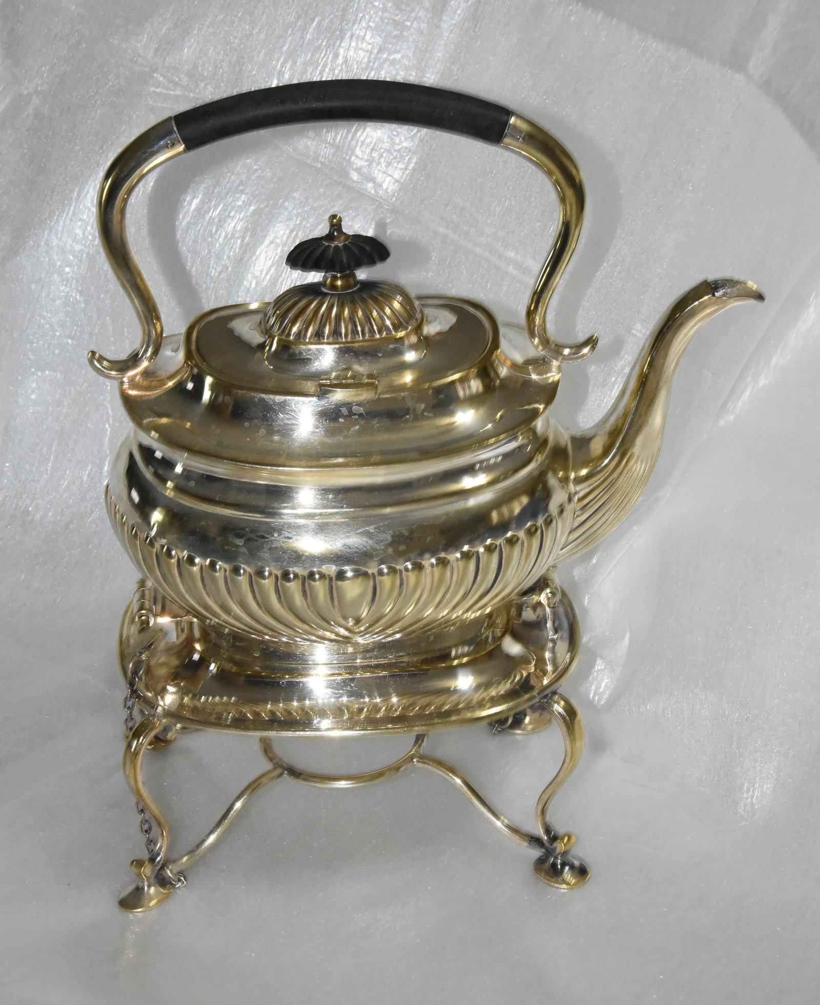 Sheffield Silver Plate Locking Tilting Kettle on Stand W/ Burner - 3