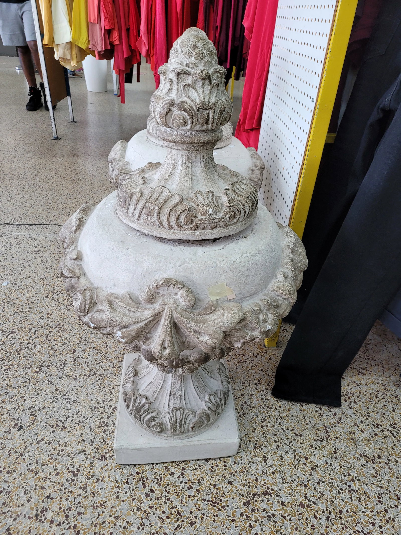 Vintage Concrete Urns With Rams Heads & Garlands - 7