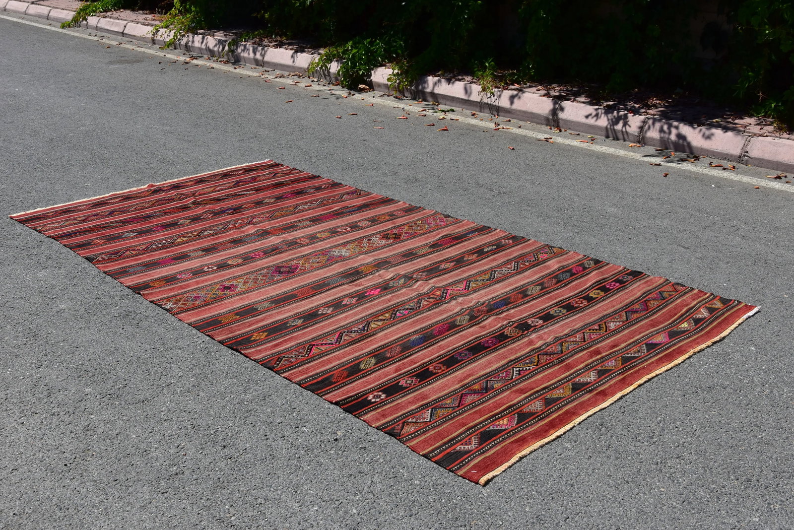 1980s Turkish Red Striped Cecim Oushak Kilim - 3