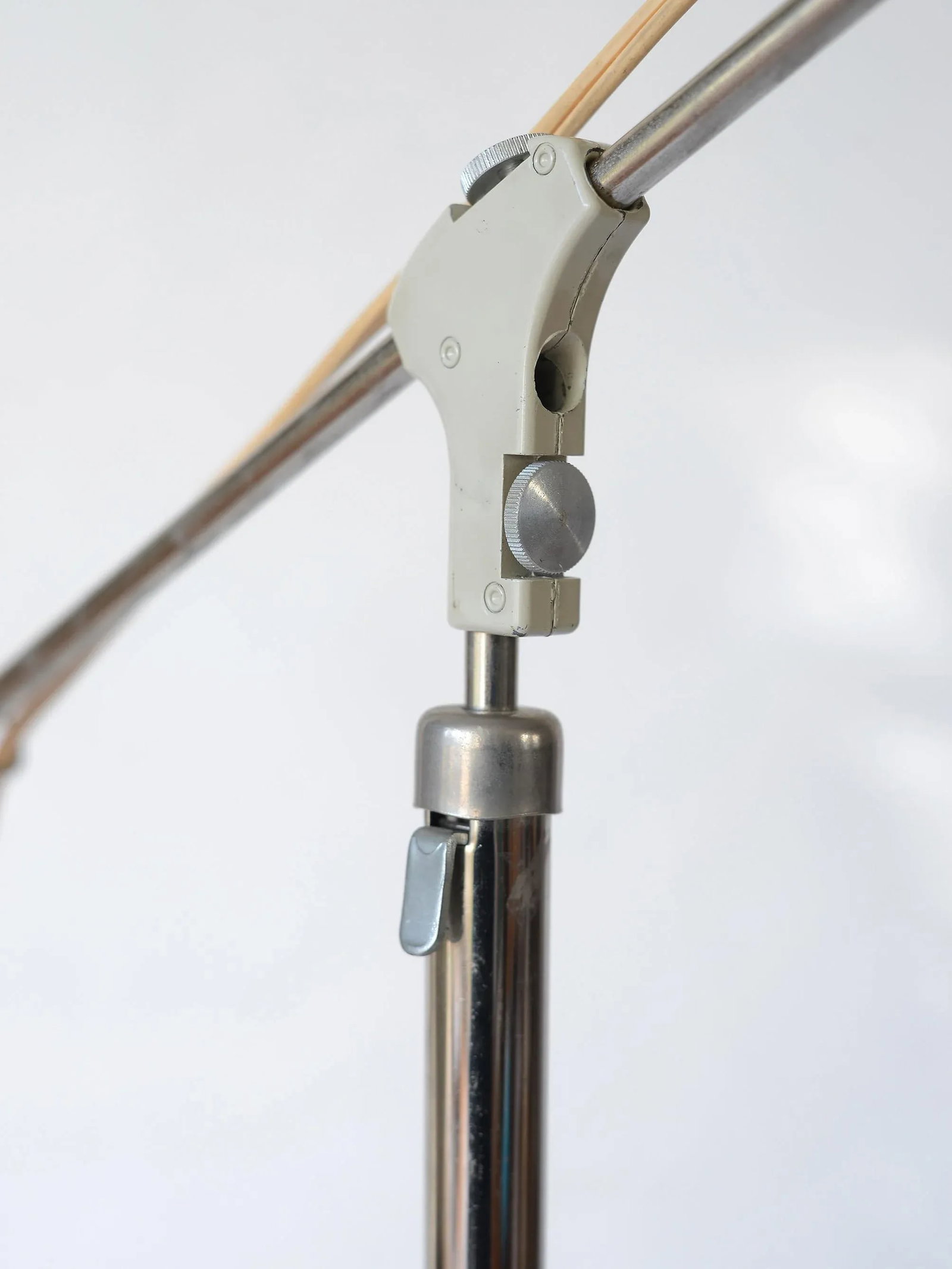 1950s Industrial Articulating Bretford Metal Tripod Floor Lamp - 5