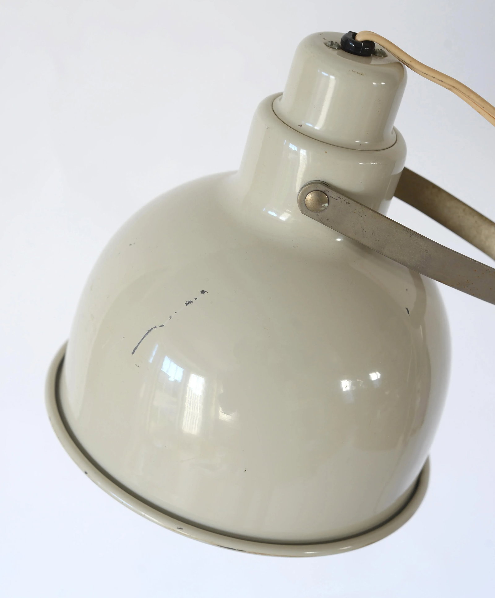 1950s Industrial Articulating Bretford Metal Tripod Floor Lamp - 8
