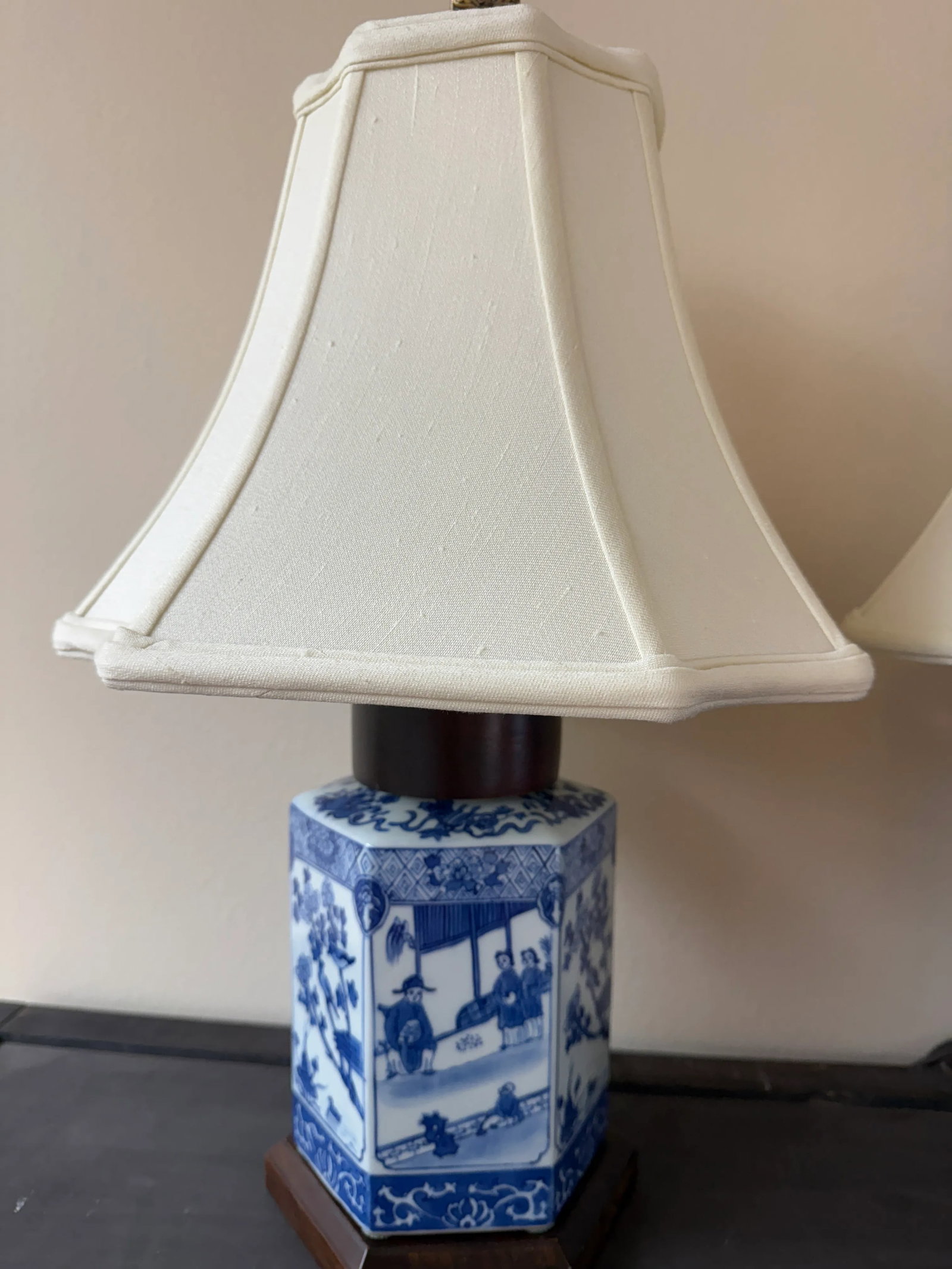 Blue and White Vintage Lamps With Asian Motifs, a Pair, Silk Shades - 3