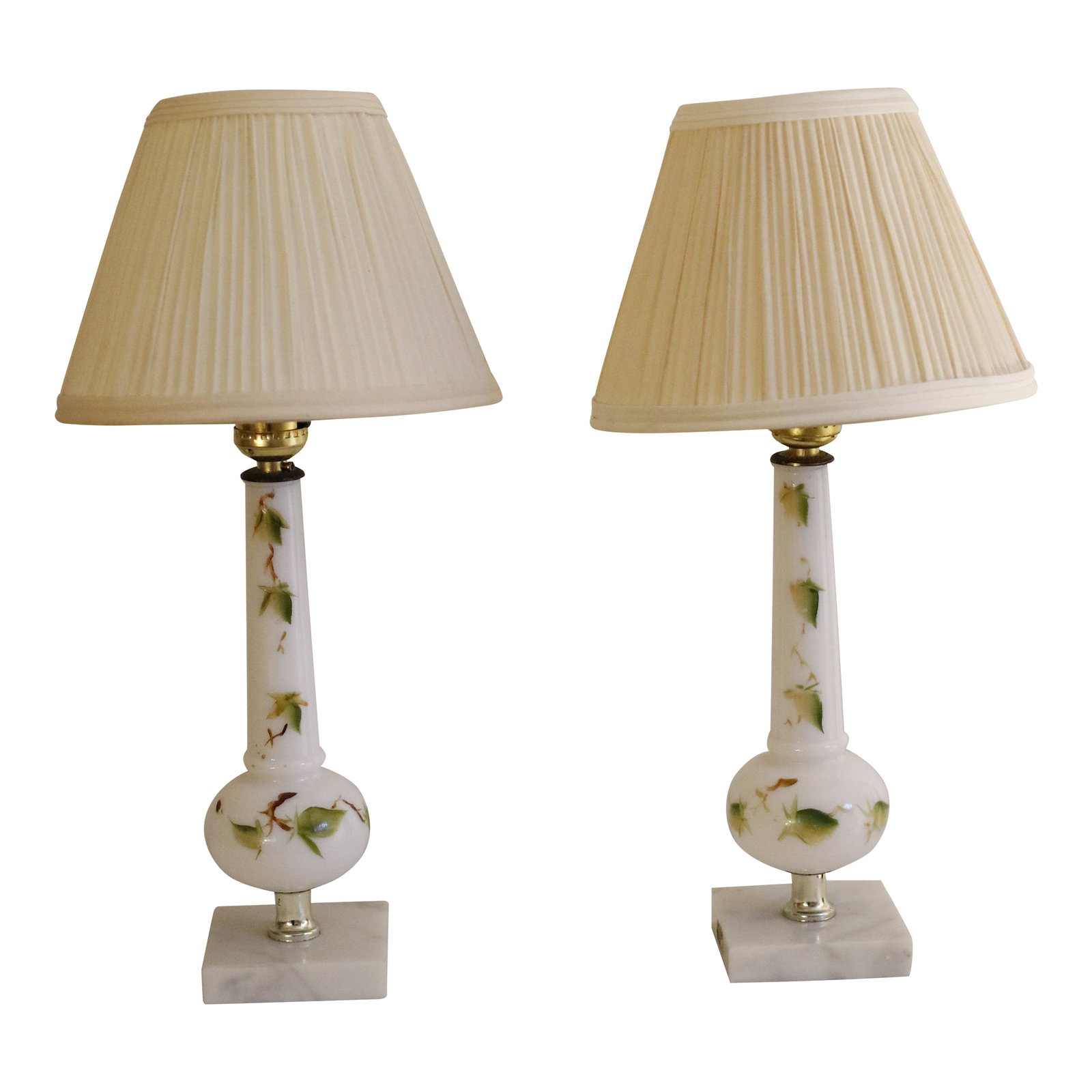 Mid Century Italian Marble & Hand-Painted Blown Milk Glass Table Lamps With Original Shades - A Pair: Enhance your space with this charming pair of vintage Italian table lamps. Each lamp features a graceful blown milk glass body, delicately hand-painted with a charming trailing ivy motif in soft green