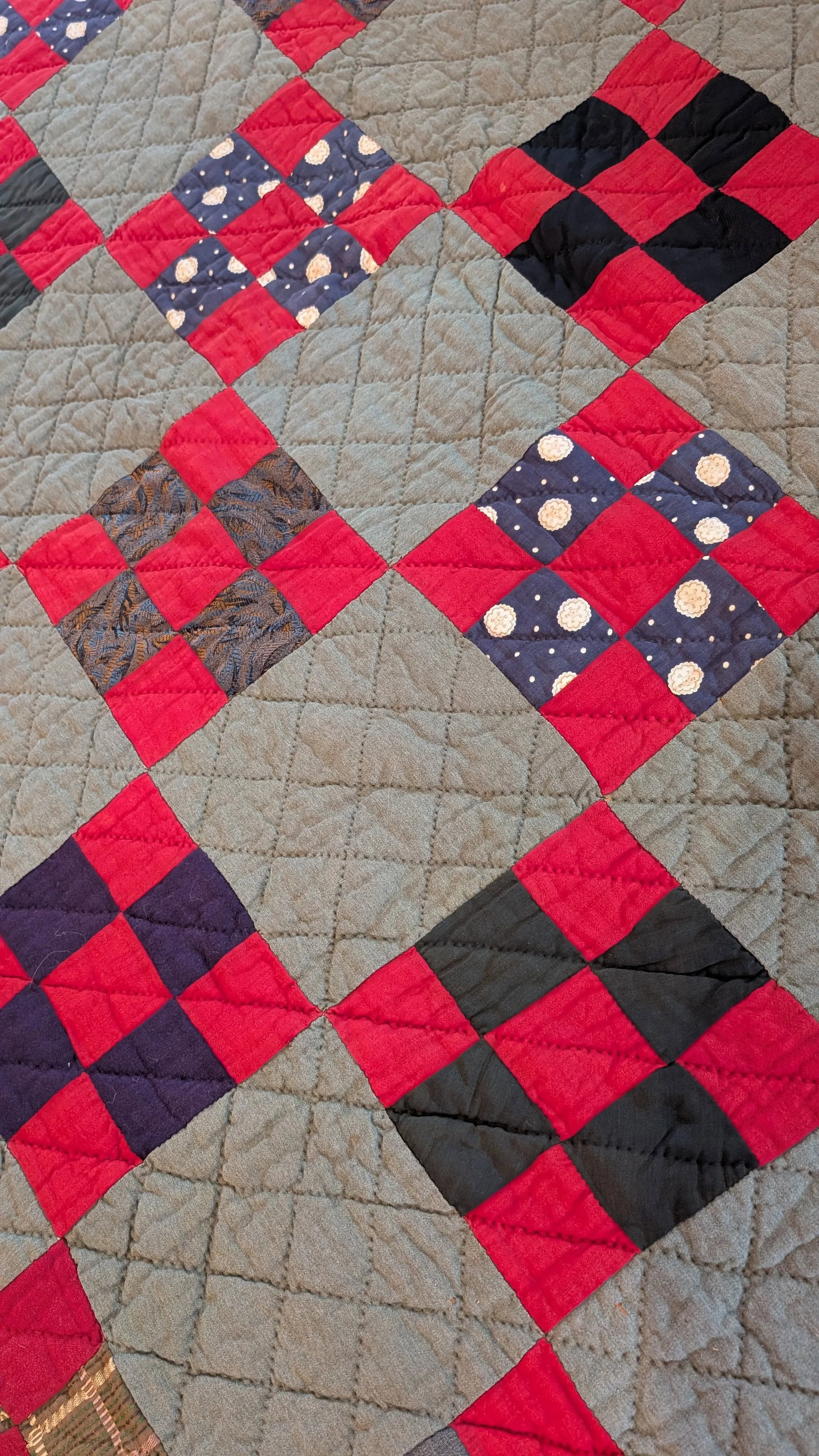 Vintage Country Style Handmade Block Quilt - 9