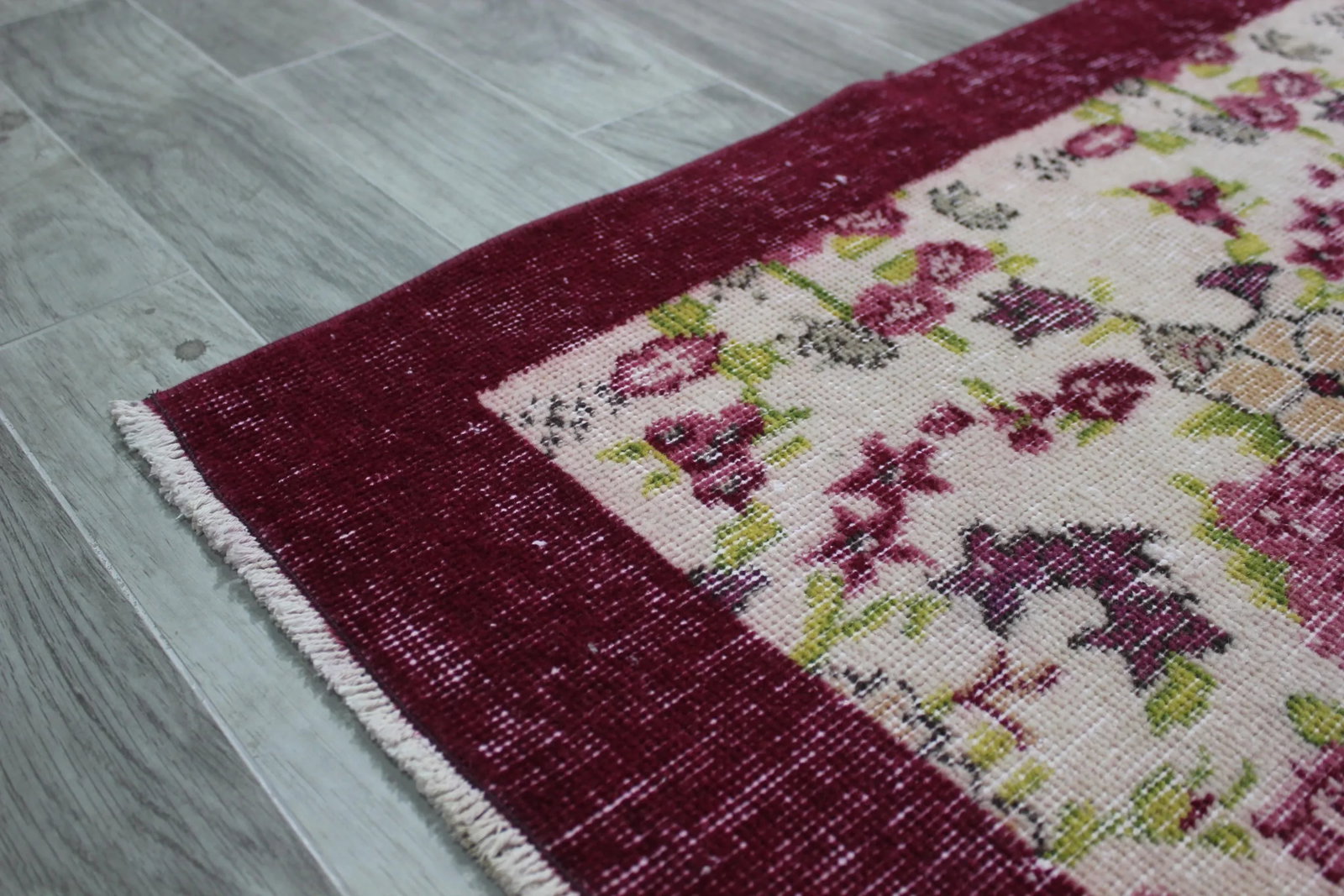 1970s Southwestern Style Floral Design Wool Wine Red Turkish Vintage Rug - 10