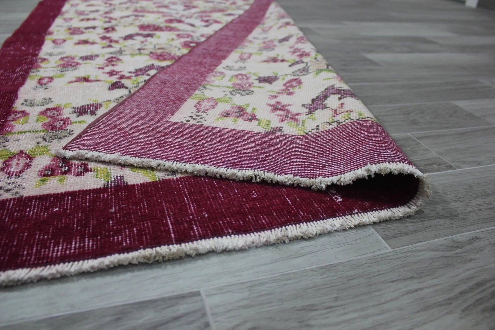 1970s Southwestern Style Floral Design Wool Wine Red Turkish Vintage Rug - 11